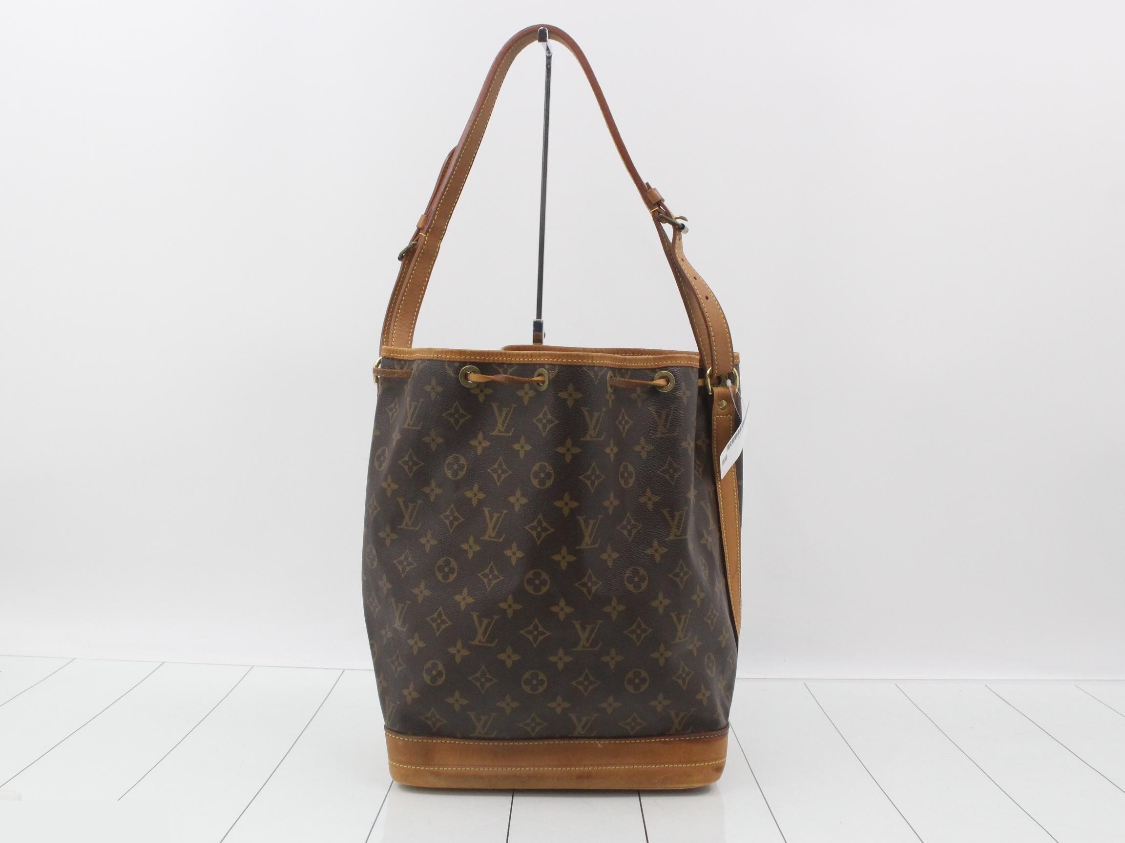 Noe Monogram Shoulder Bag — view 2