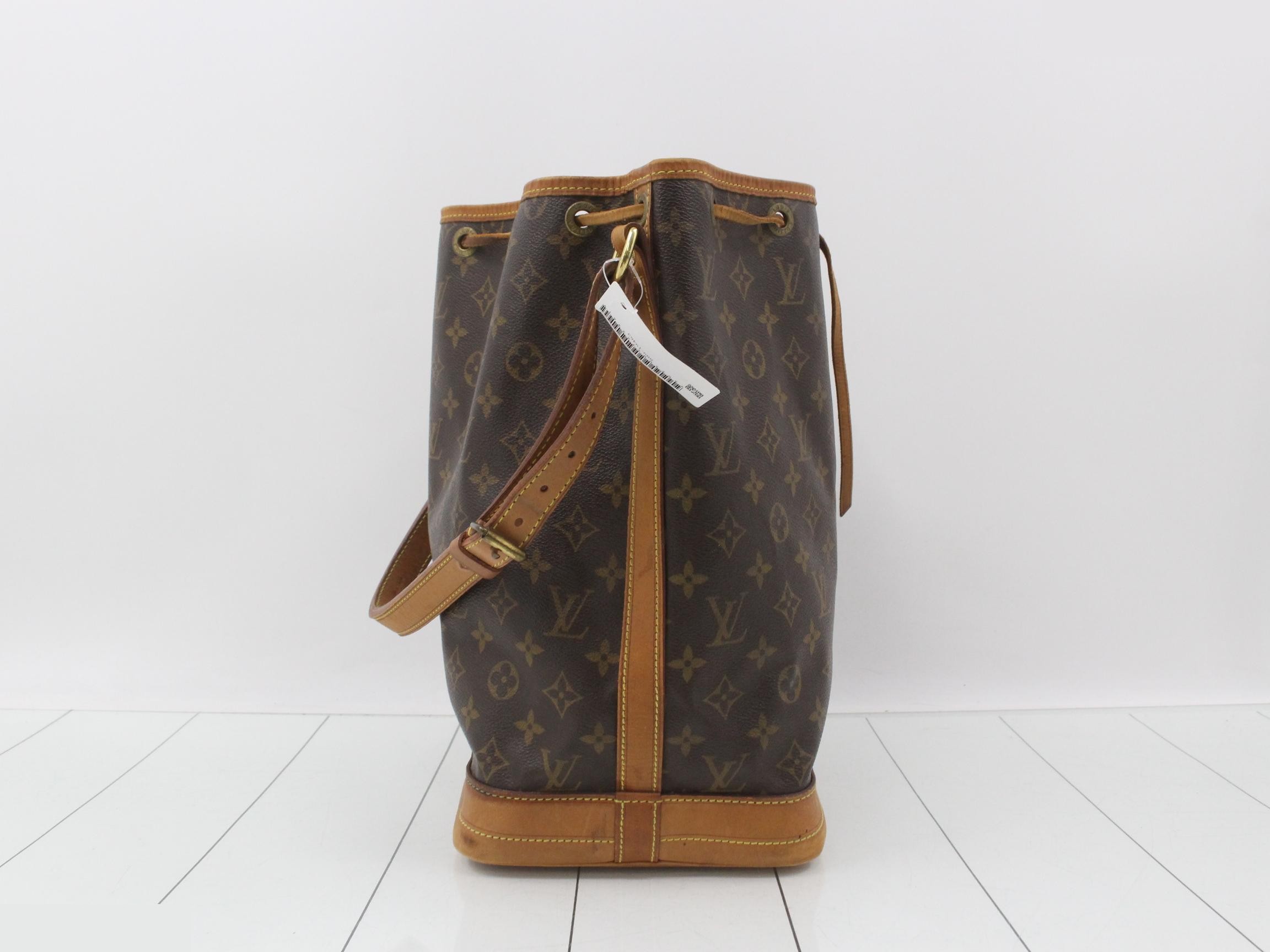 Noe Monogram Shoulder Bag — view 4