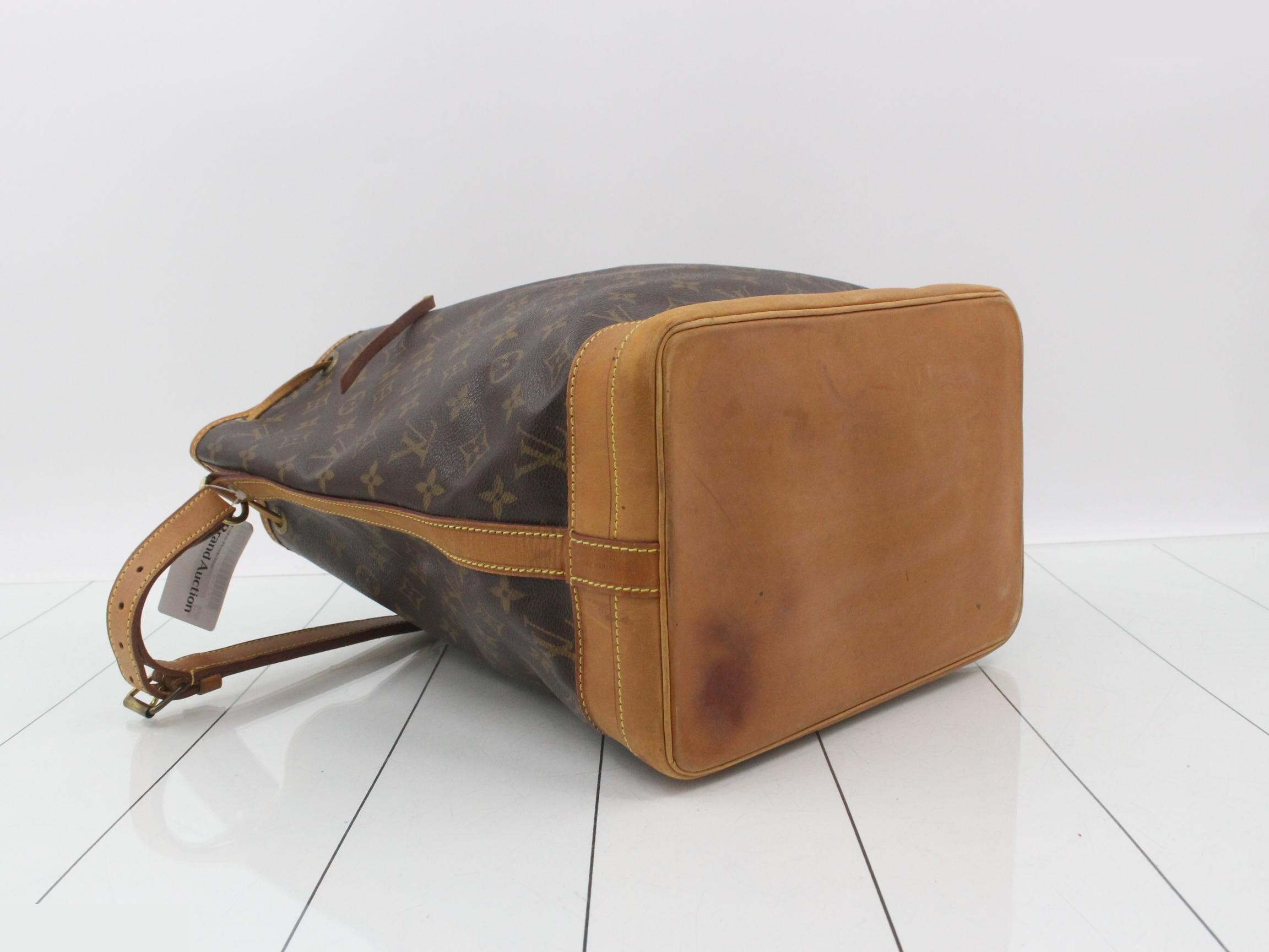 Noe Monogram Shoulder Bag — view 5