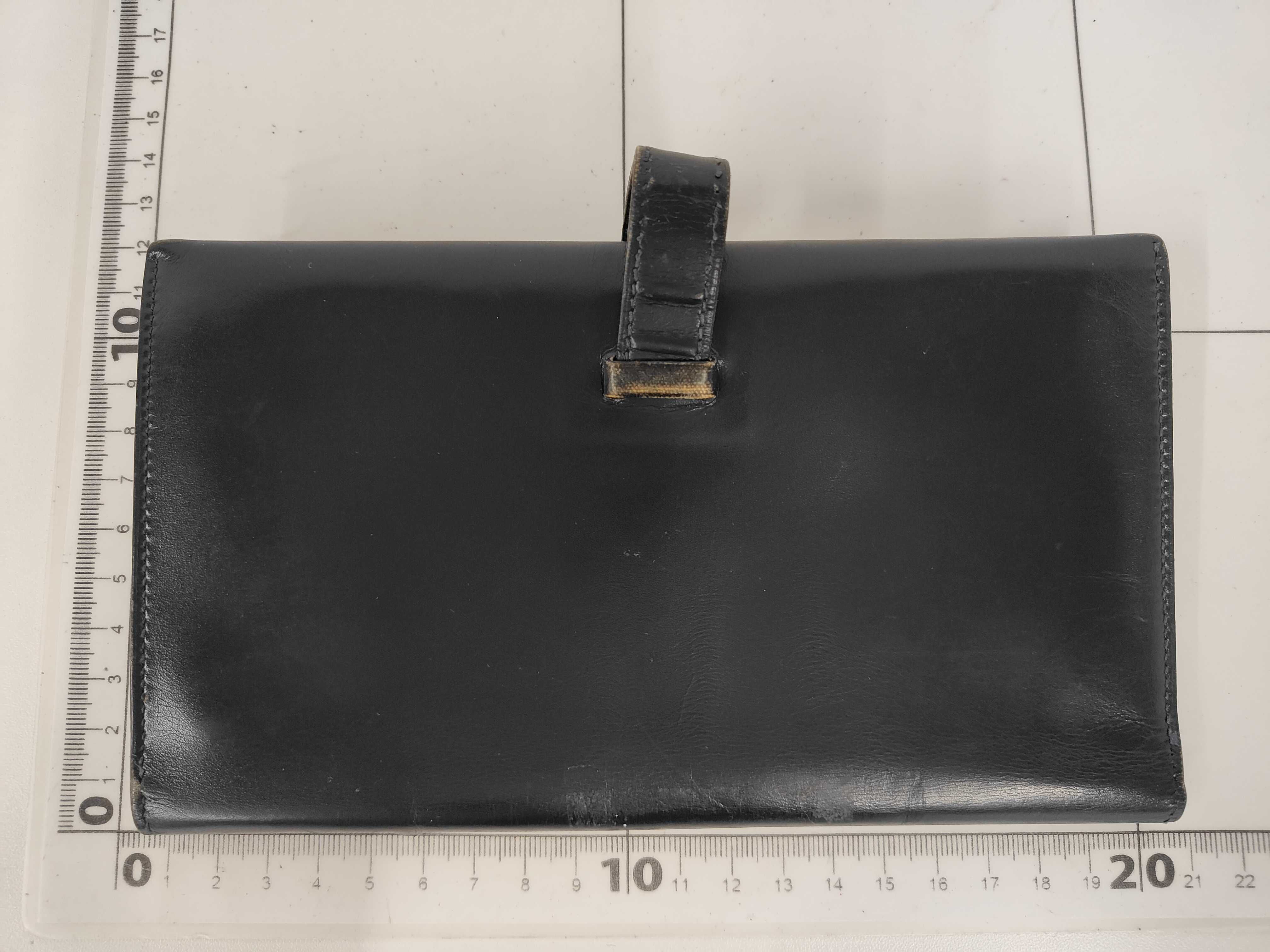 Bearn 1980 J Wallet — view 2
