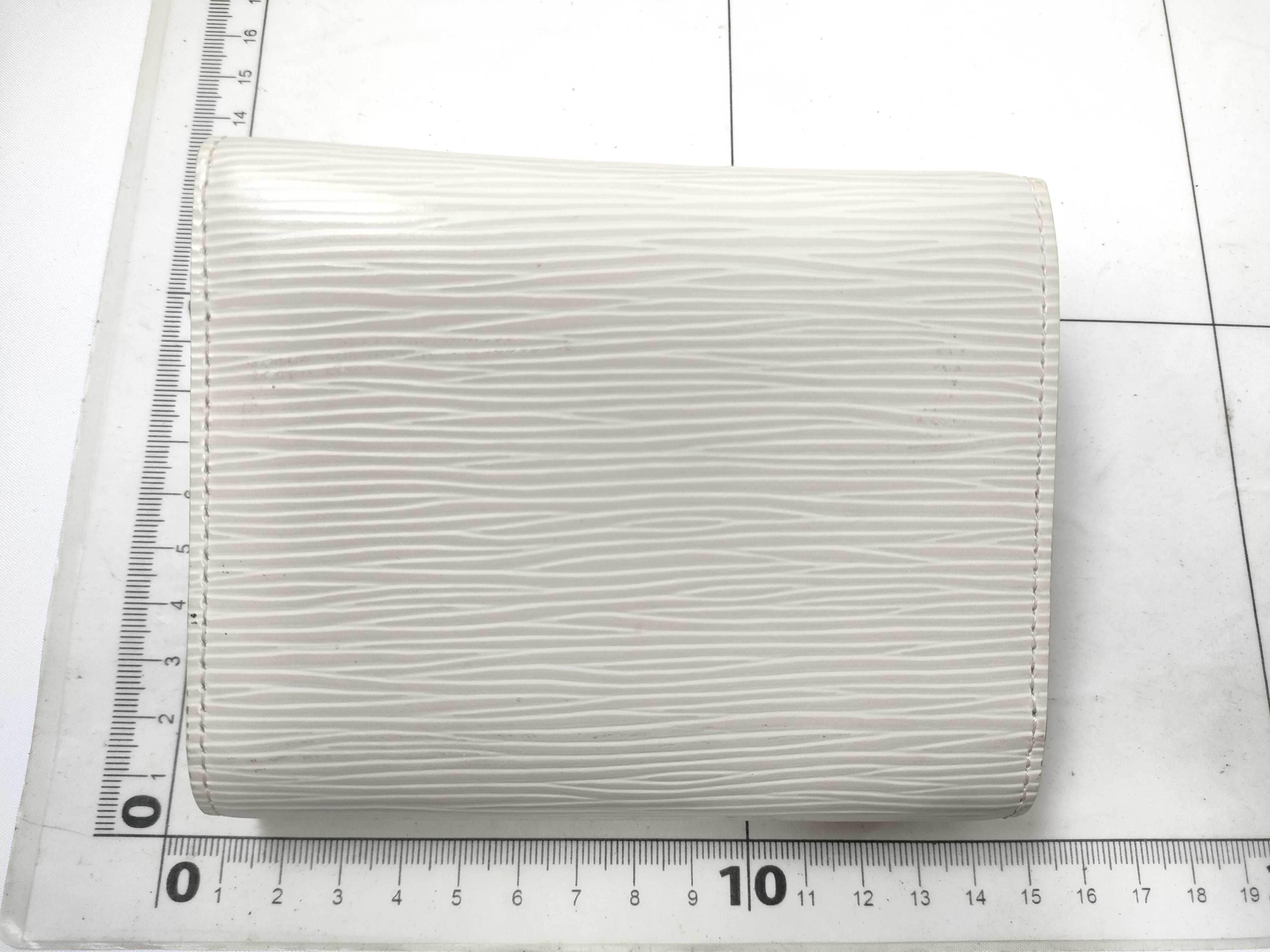 Epi Leather Portefeuille Joy M6658J Wallet — view 2