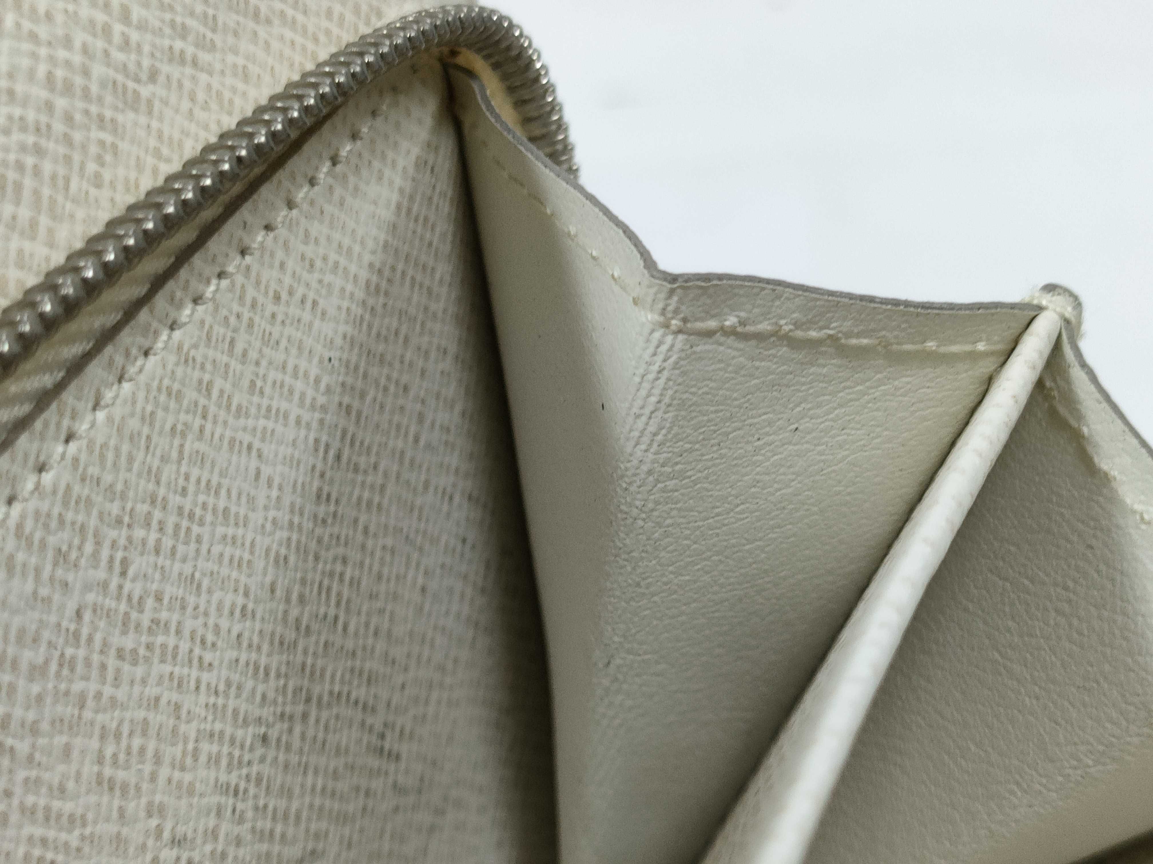 Epi Leather Portefeuille Joy M6658J Wallet — view 14