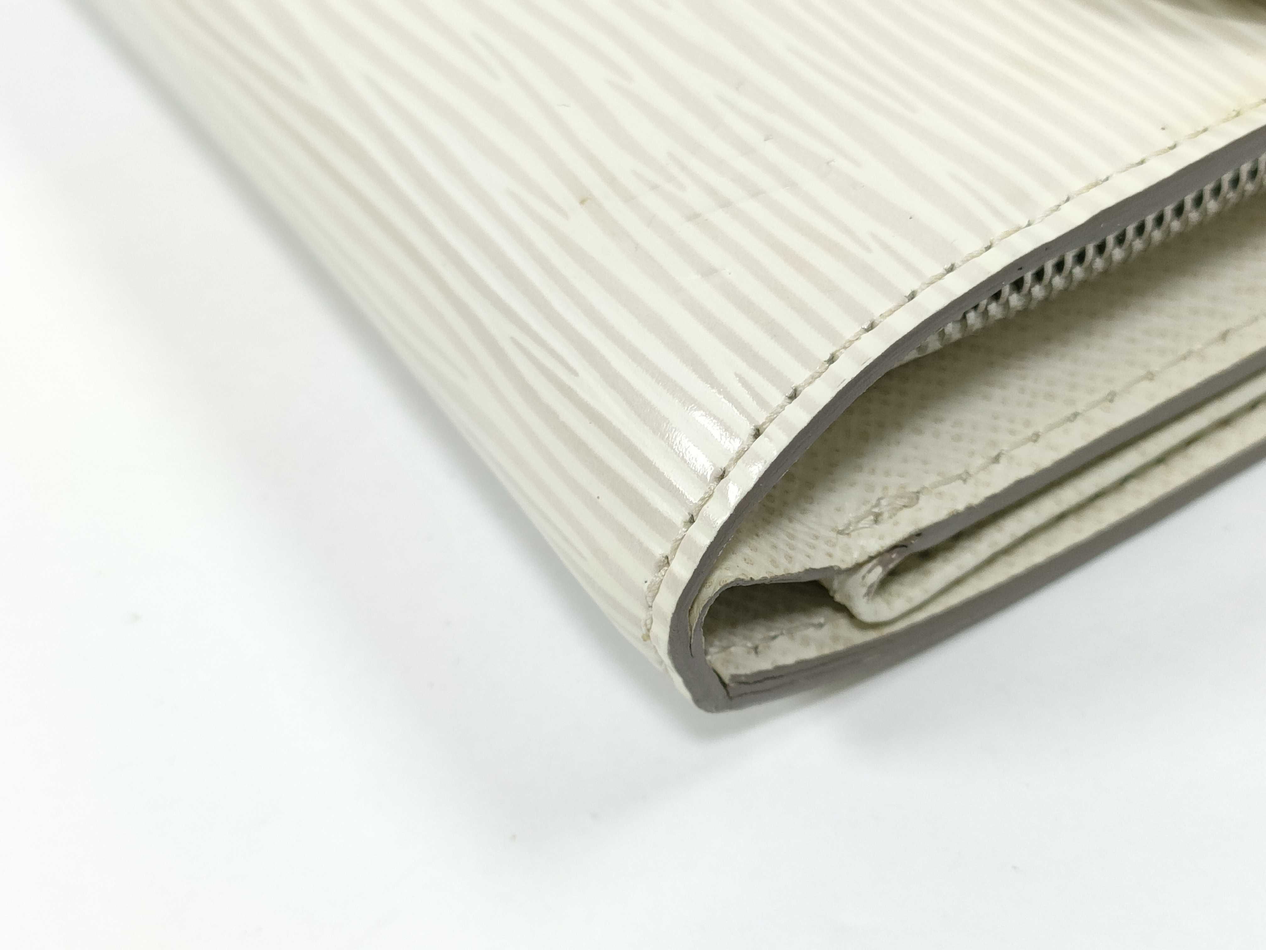 Epi Leather Portefeuille Joy M6658J Wallet — view 5