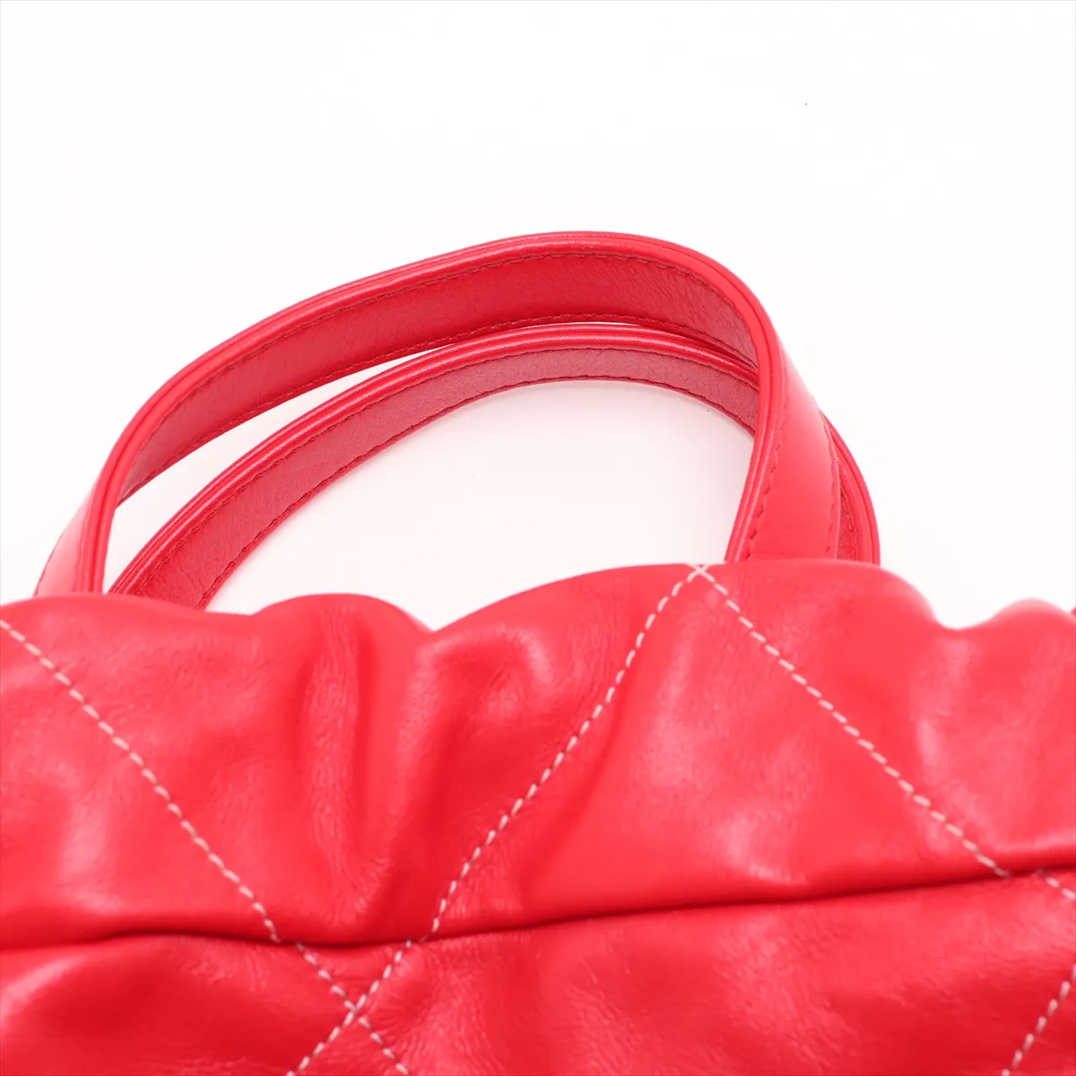 22 Backpack Shiny Calfskin Chain Backpack Red Gold Hardware UL9L7088 Random Plate — view 6