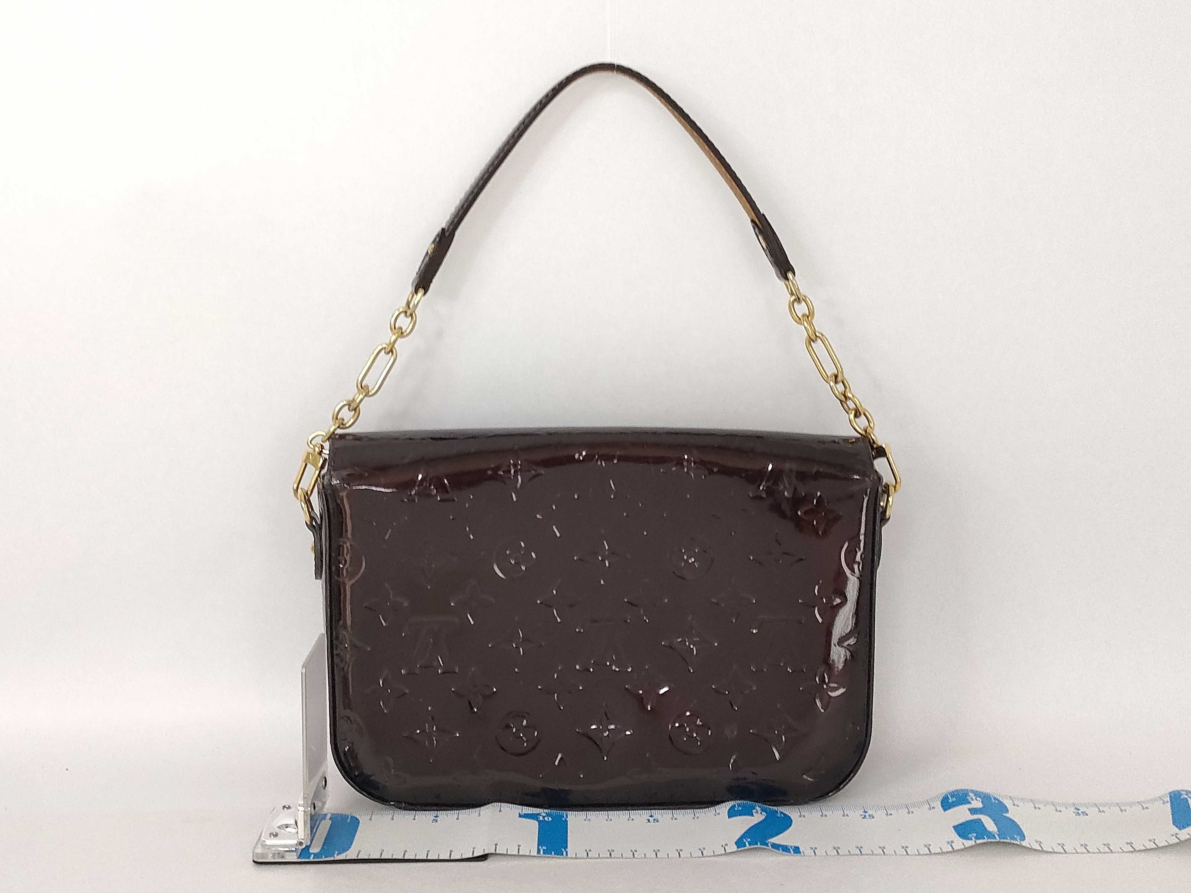 Vernis Louis Vuitton Linen Cover Single Skirt Bag Shoulder Bag — view 2