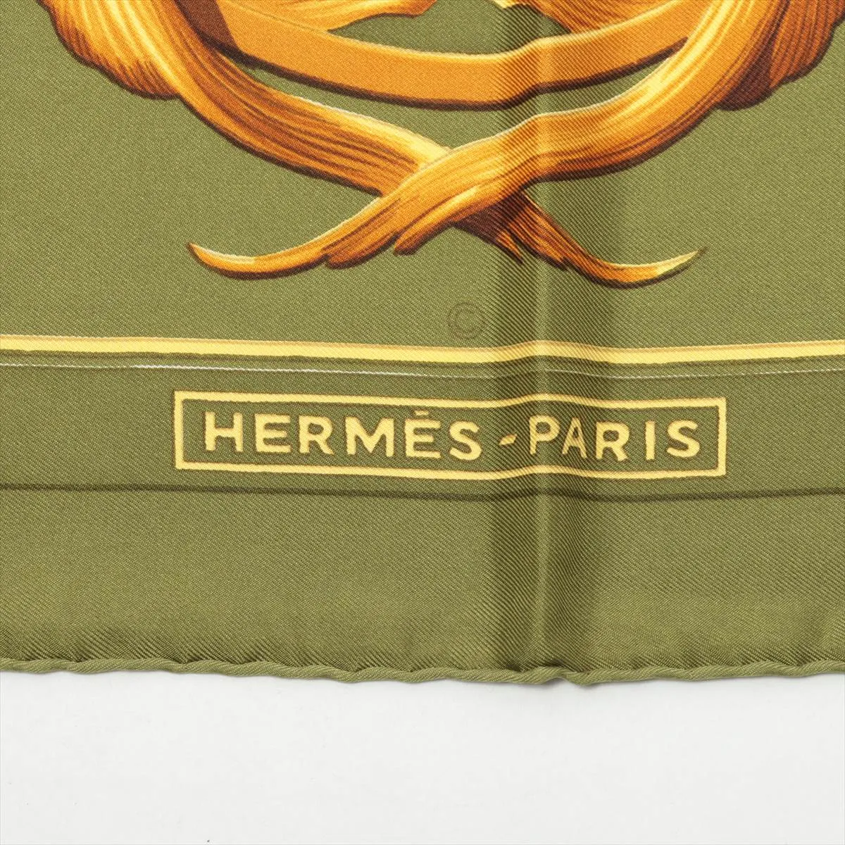 Carre 90 Couronnes Crown Scarf Silk Green Thread Fuzzing Thread — view 6