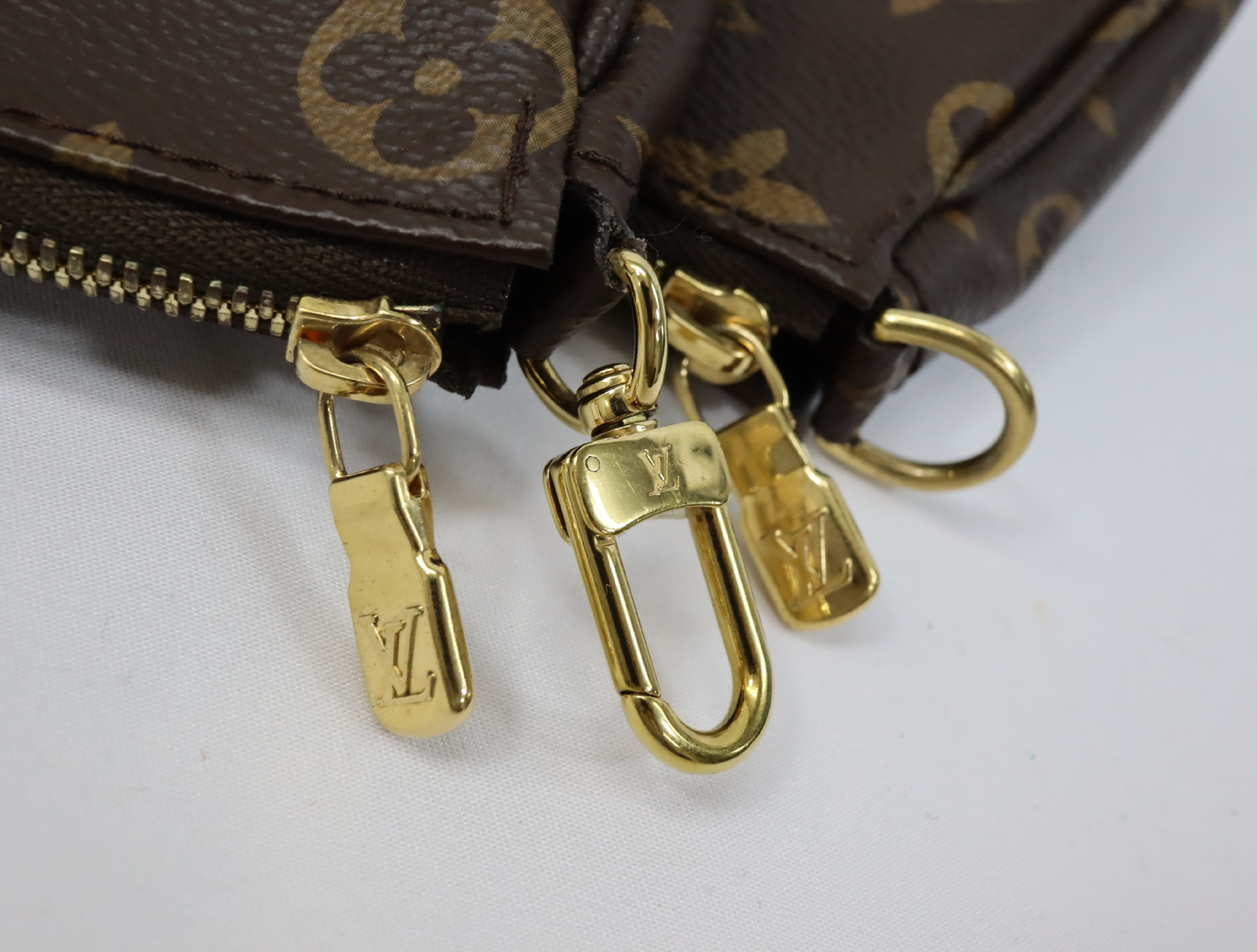 Monogram Multipochette Accessoires M44813 Shoulder Bag (RFID detected) — view 15