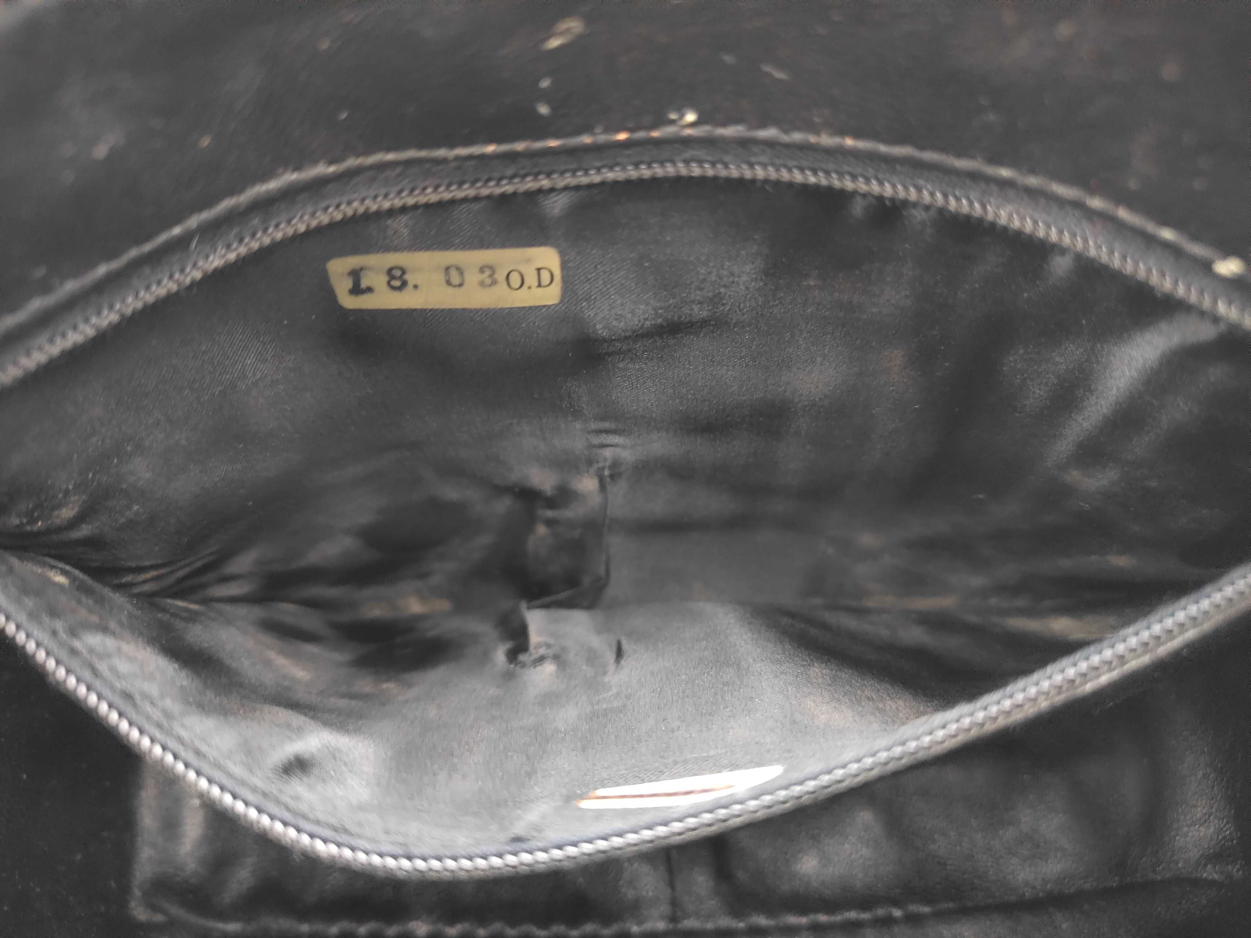 Enamel Matelasse Coco Mark Enamel Fringe Chain Shoulder Bag — view 9