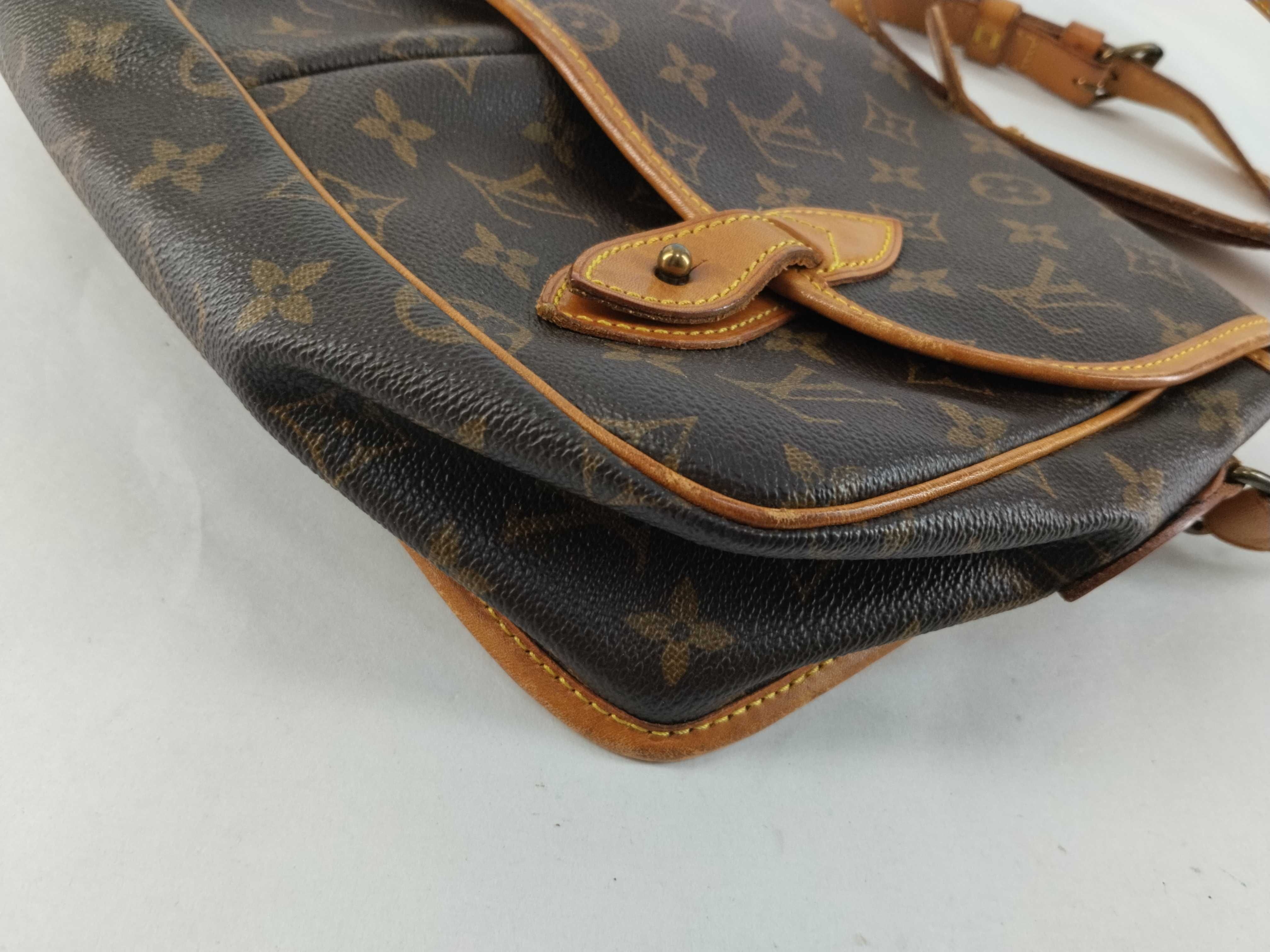 Monogram Gibeciere MM M42247 AR1900 Brown Shoulder Bag — view 6