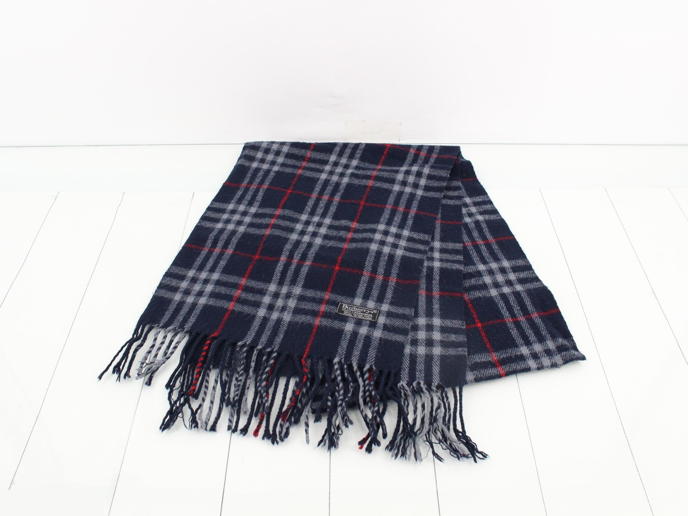 Other lines: Small items, accessories, and scarves — view 2