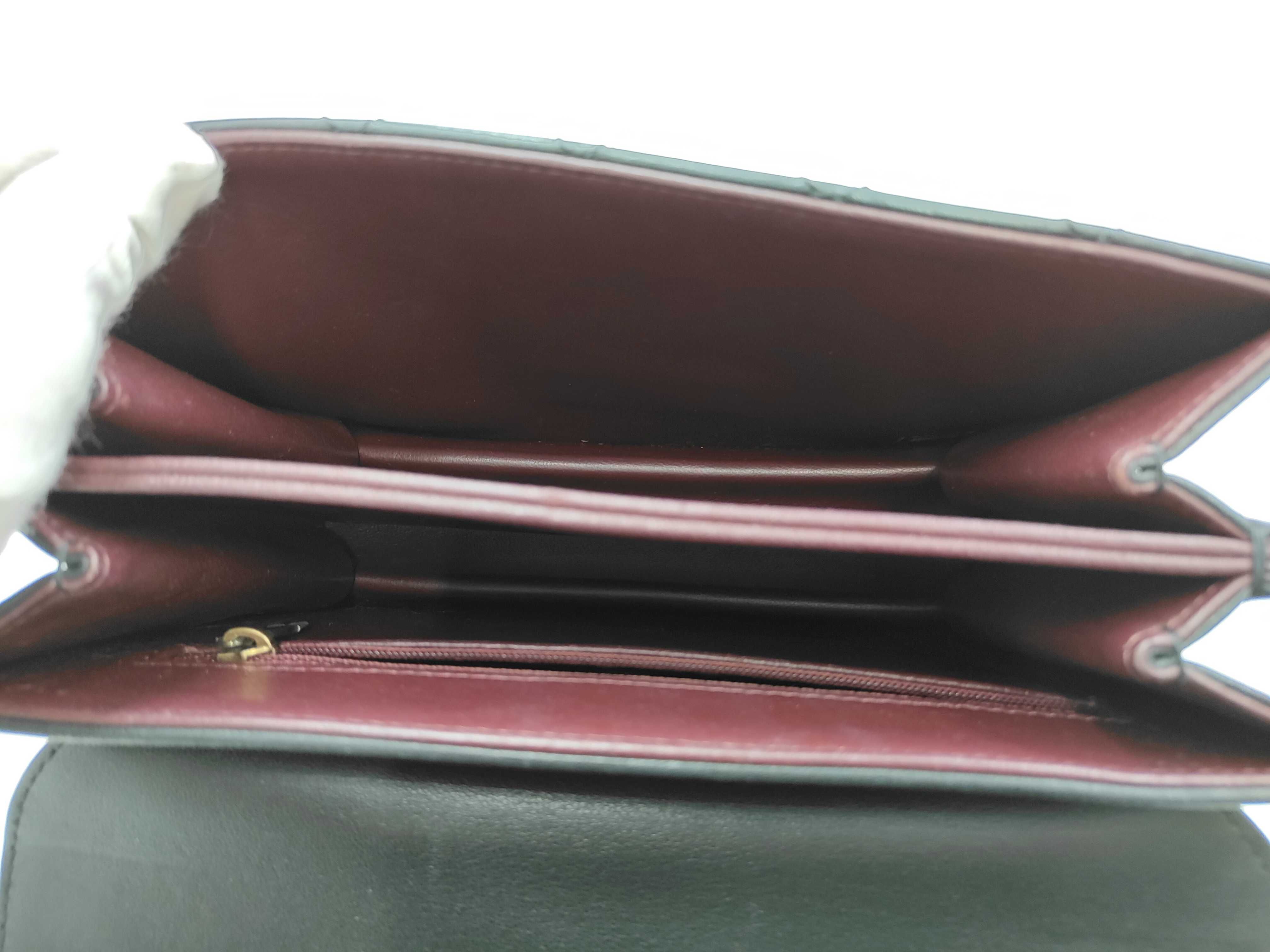 Beauty Lock Chain Shoulder Bag — view 12