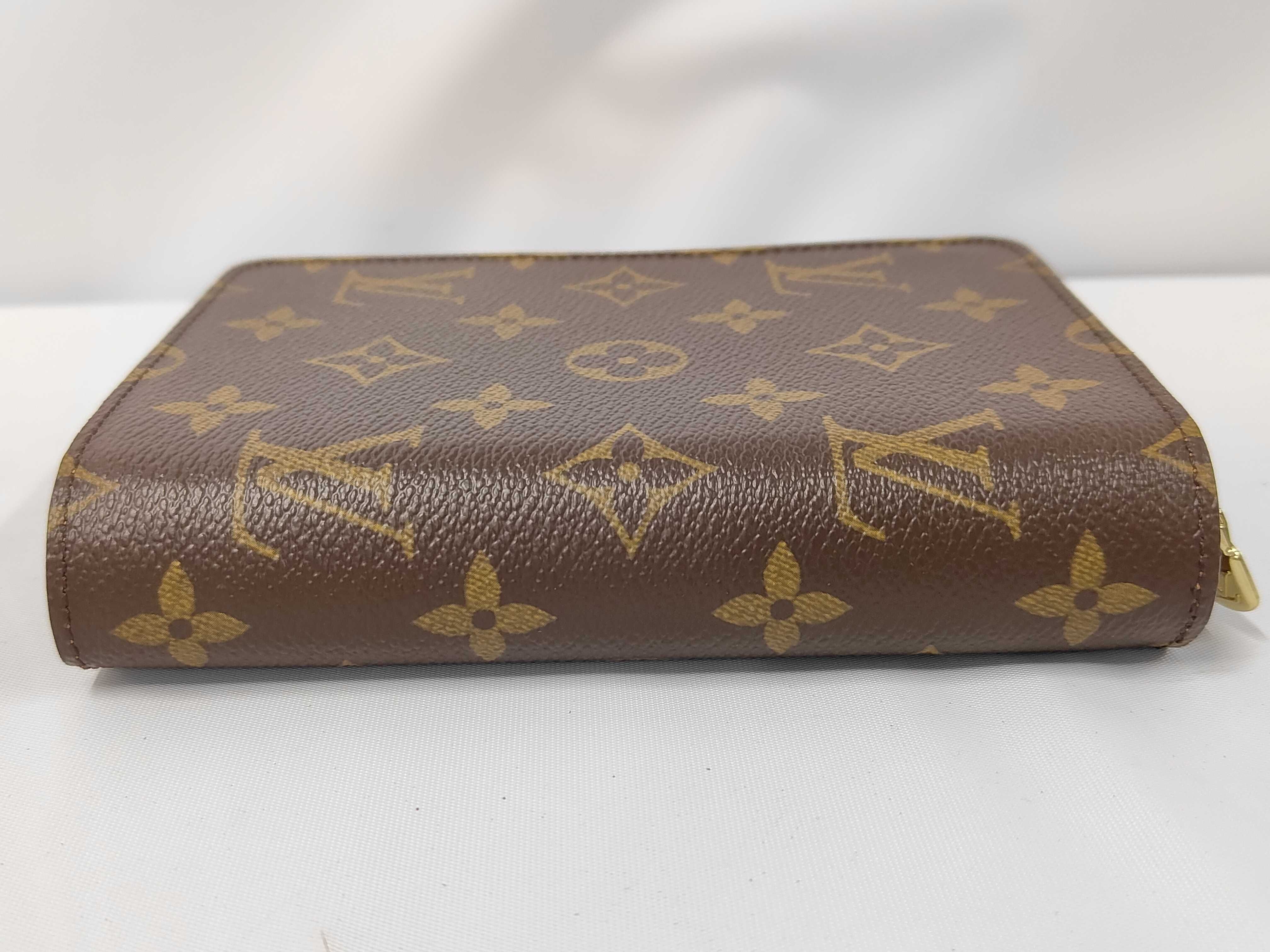 Monogram Portefeuille Papier Zip Bi-fold Wallet M61207 — view 4