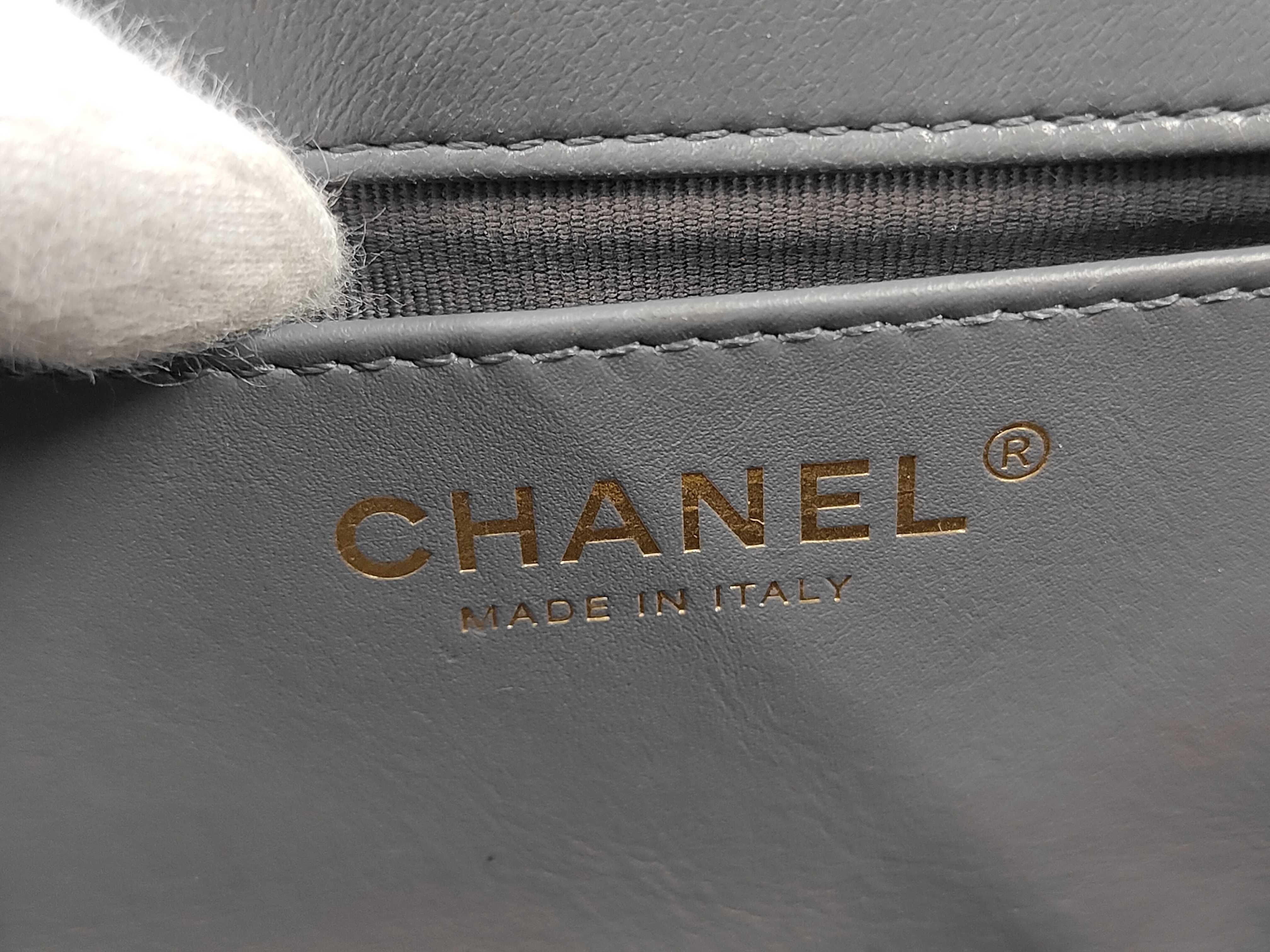 CC Turnlock Matelassé Shoulder Bag — view 10
