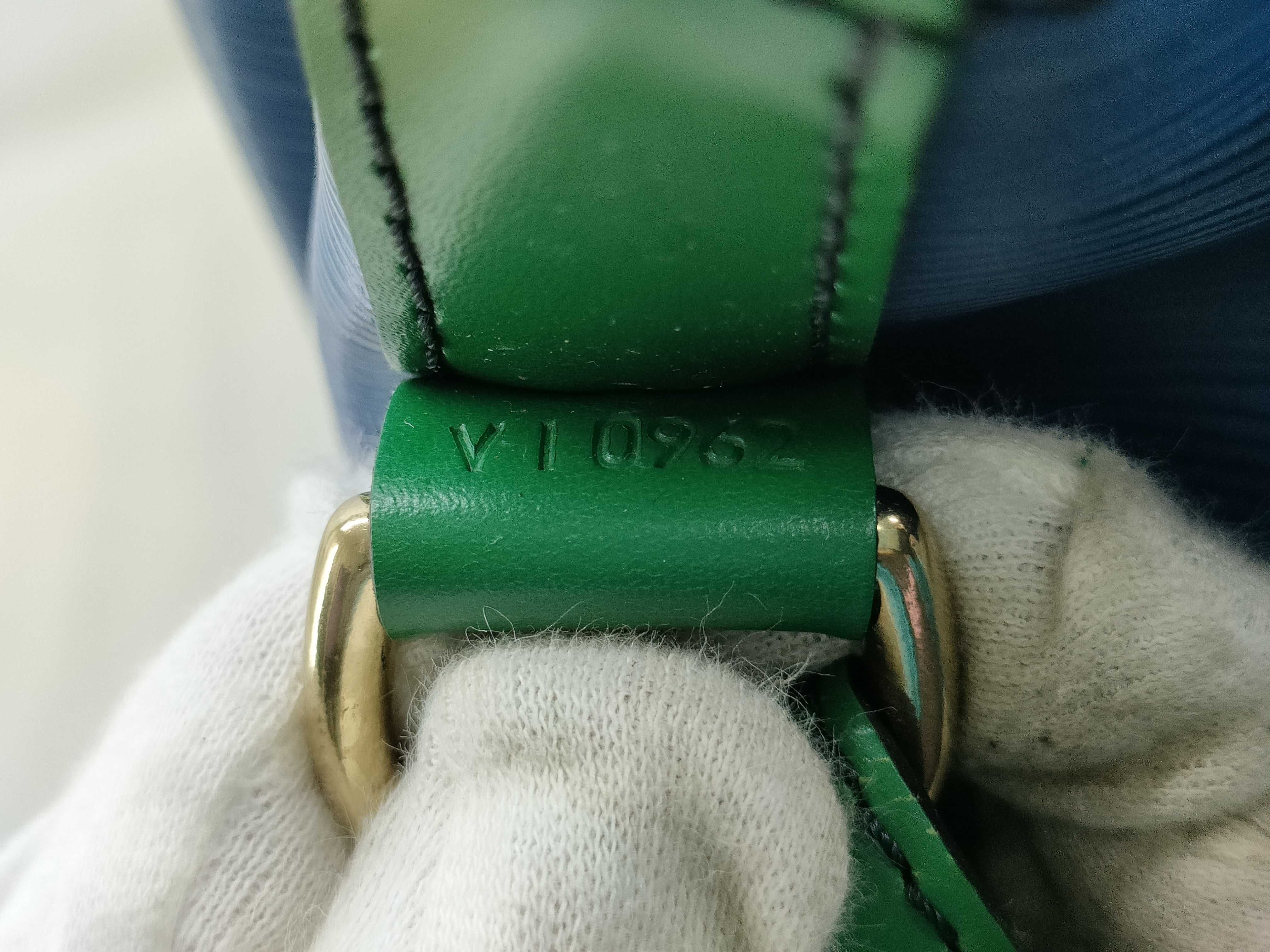Epi Noe Limited Edition Shoulder Bag — view 12