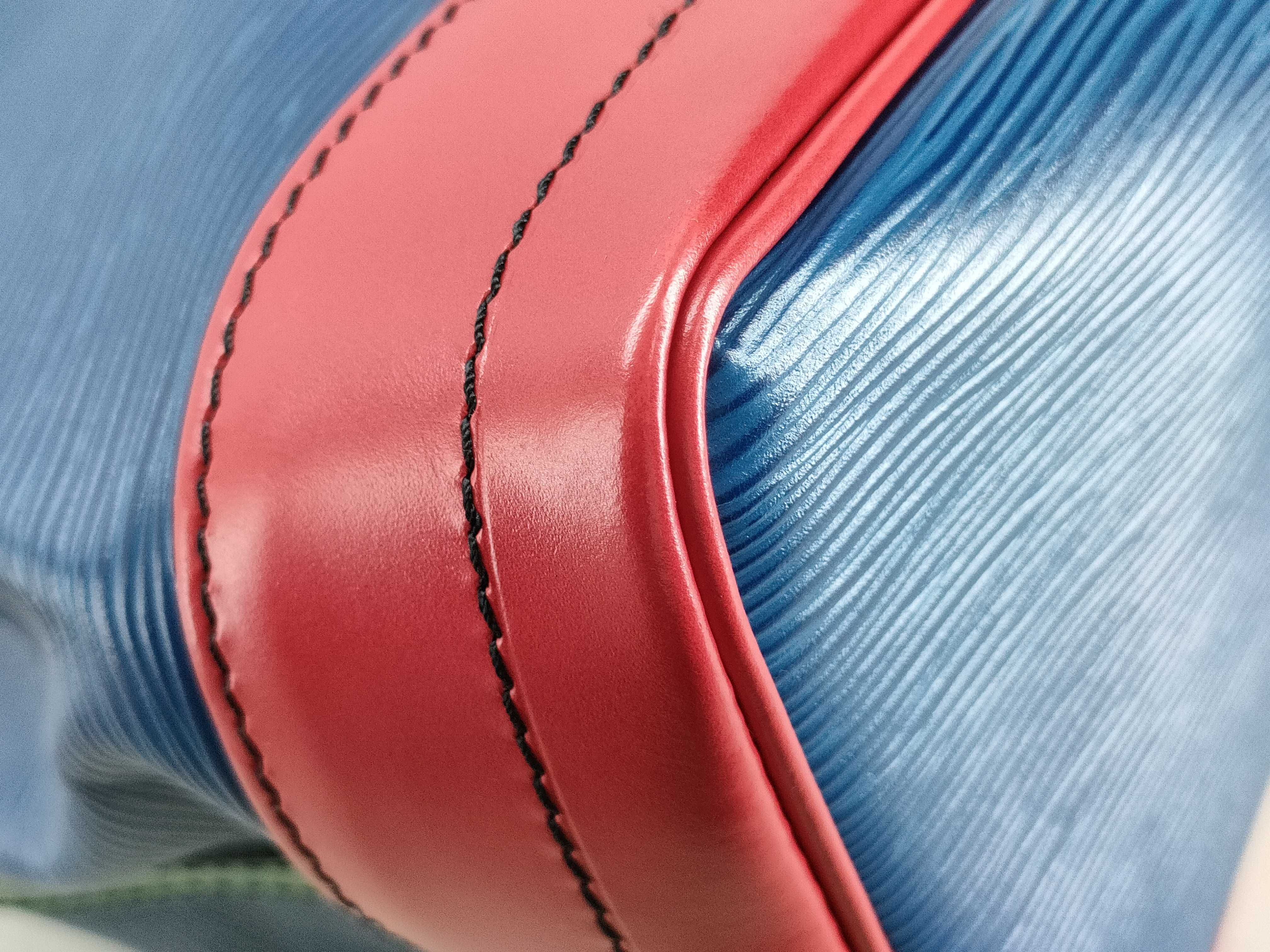 Epi Noe Limited Edition Shoulder Bag — view 4