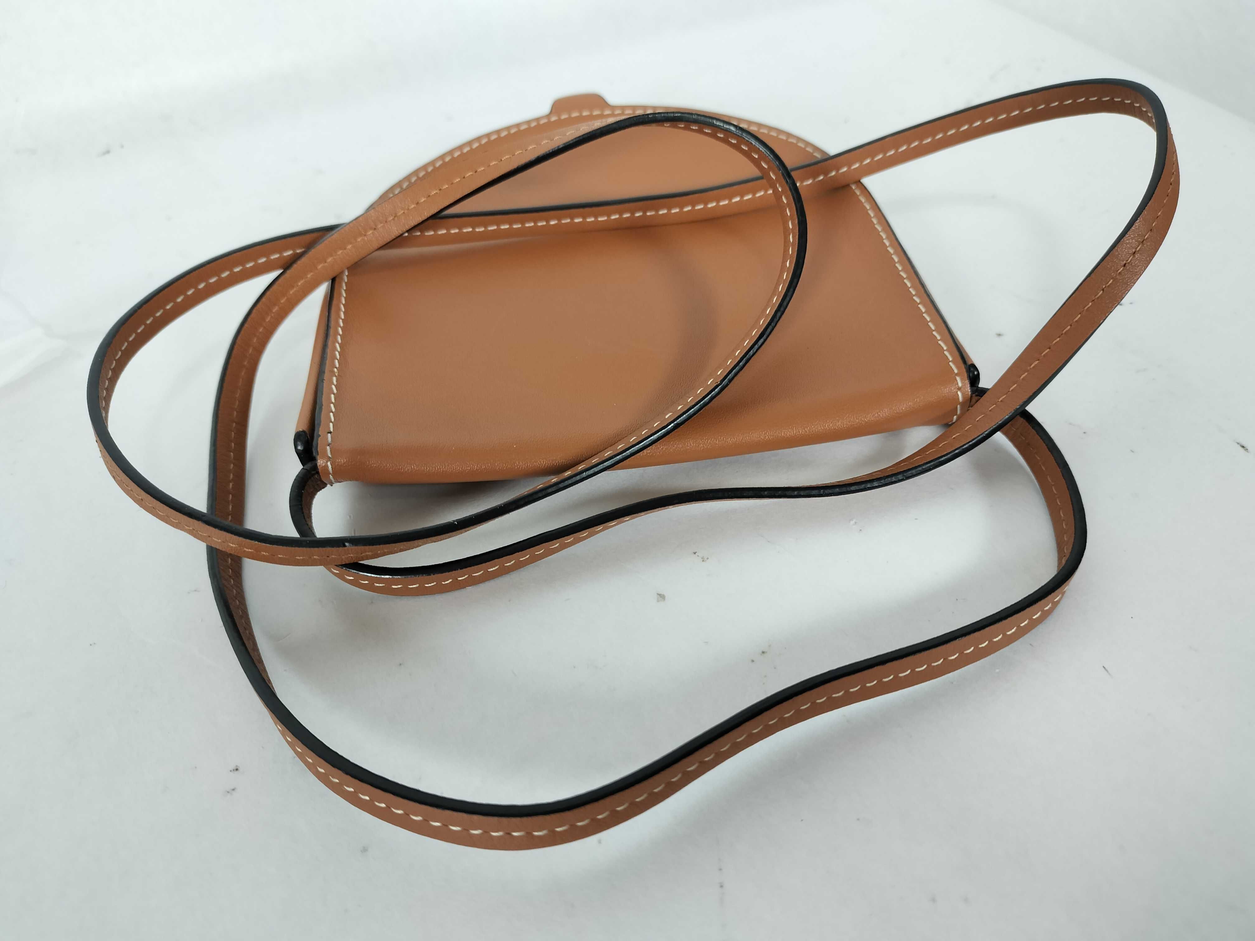 heel pouch — view 3
