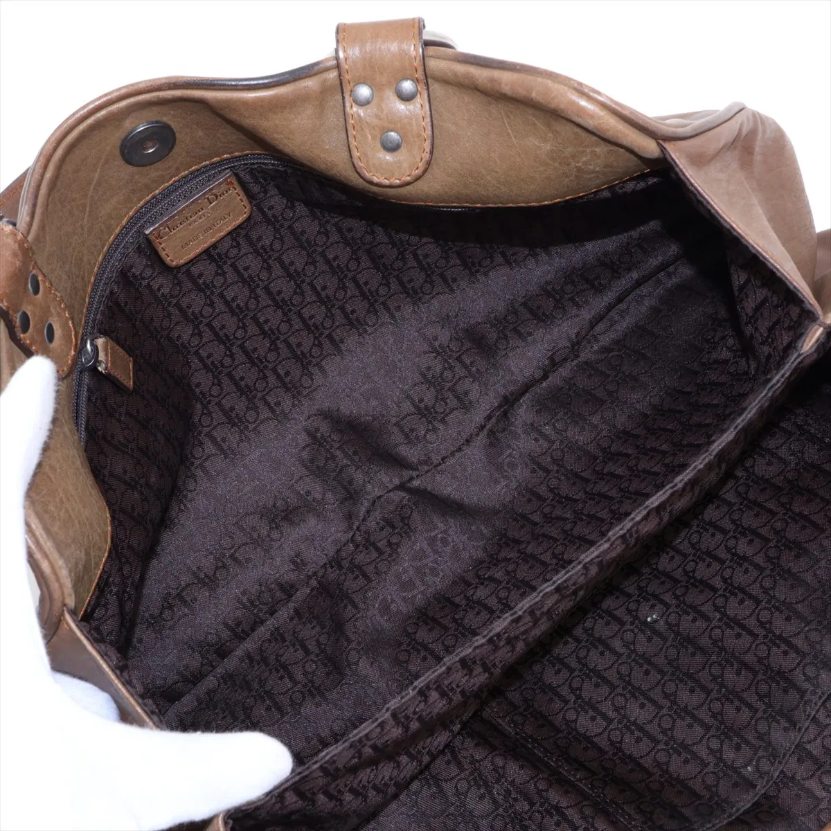 Gaucho Leather Shoulder Bag, Khaki — view 9