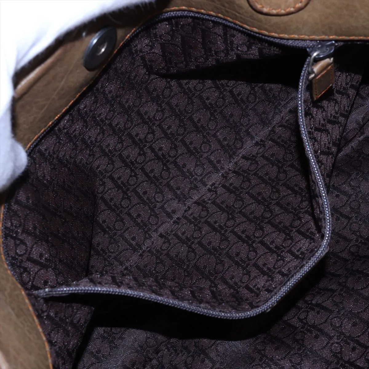 Gaucho Leather Shoulder Bag, Khaki — view 10