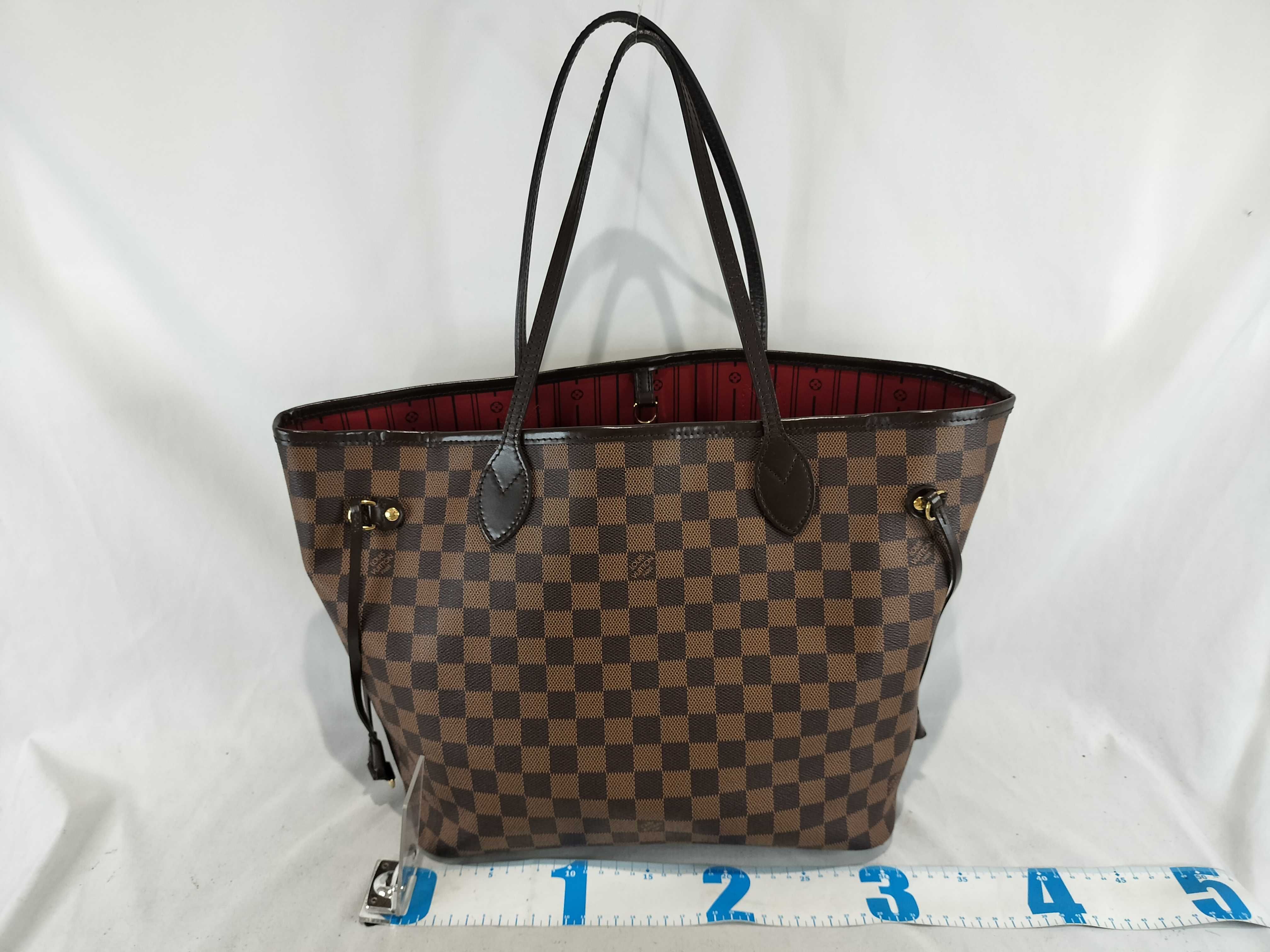 Damier Neverfull MM Tote Bag — view 2