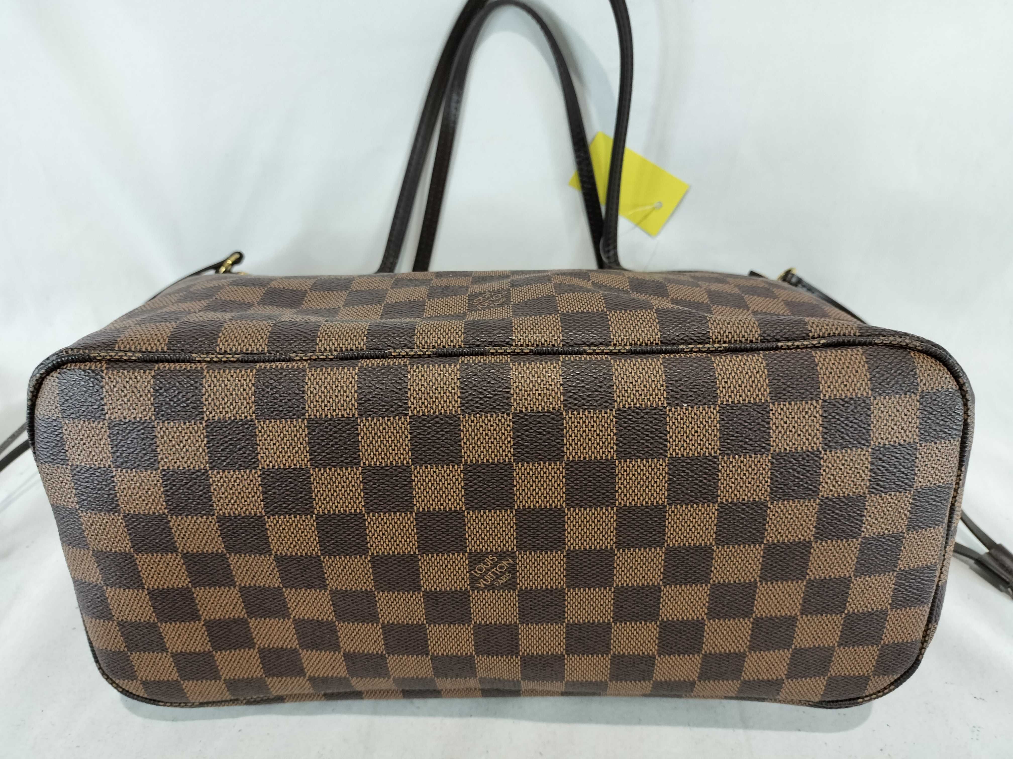 Damier Neverfull MM Tote Bag — view 7