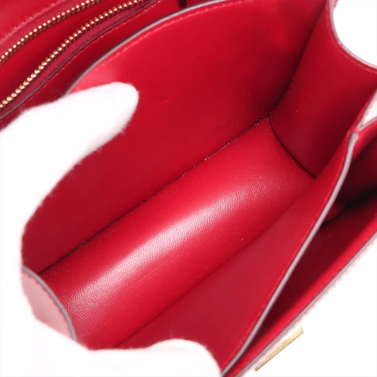 Classic Box Small Leather Shoulder Bag Red — view 7