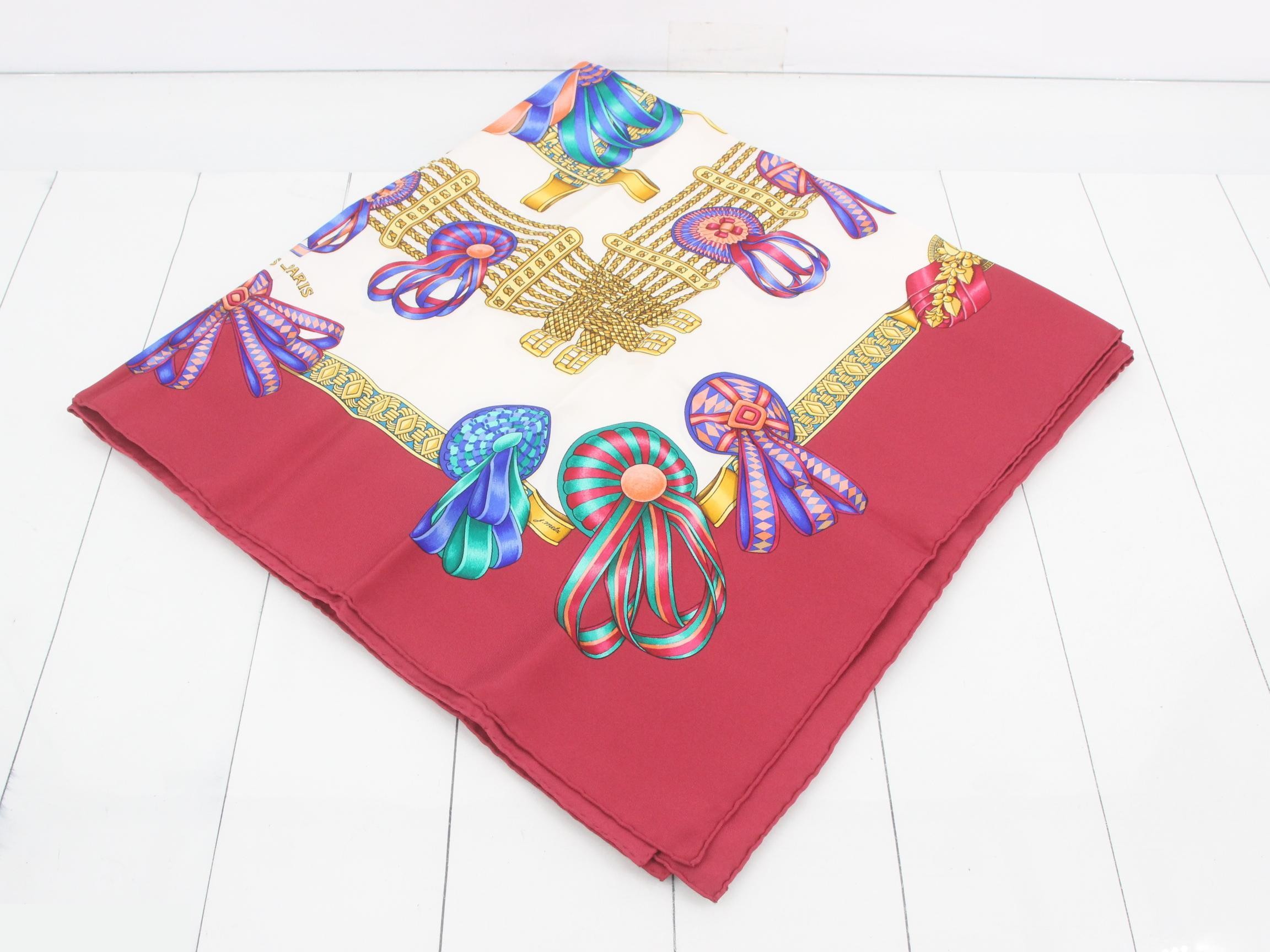 Hermès Carre 90 — view 2