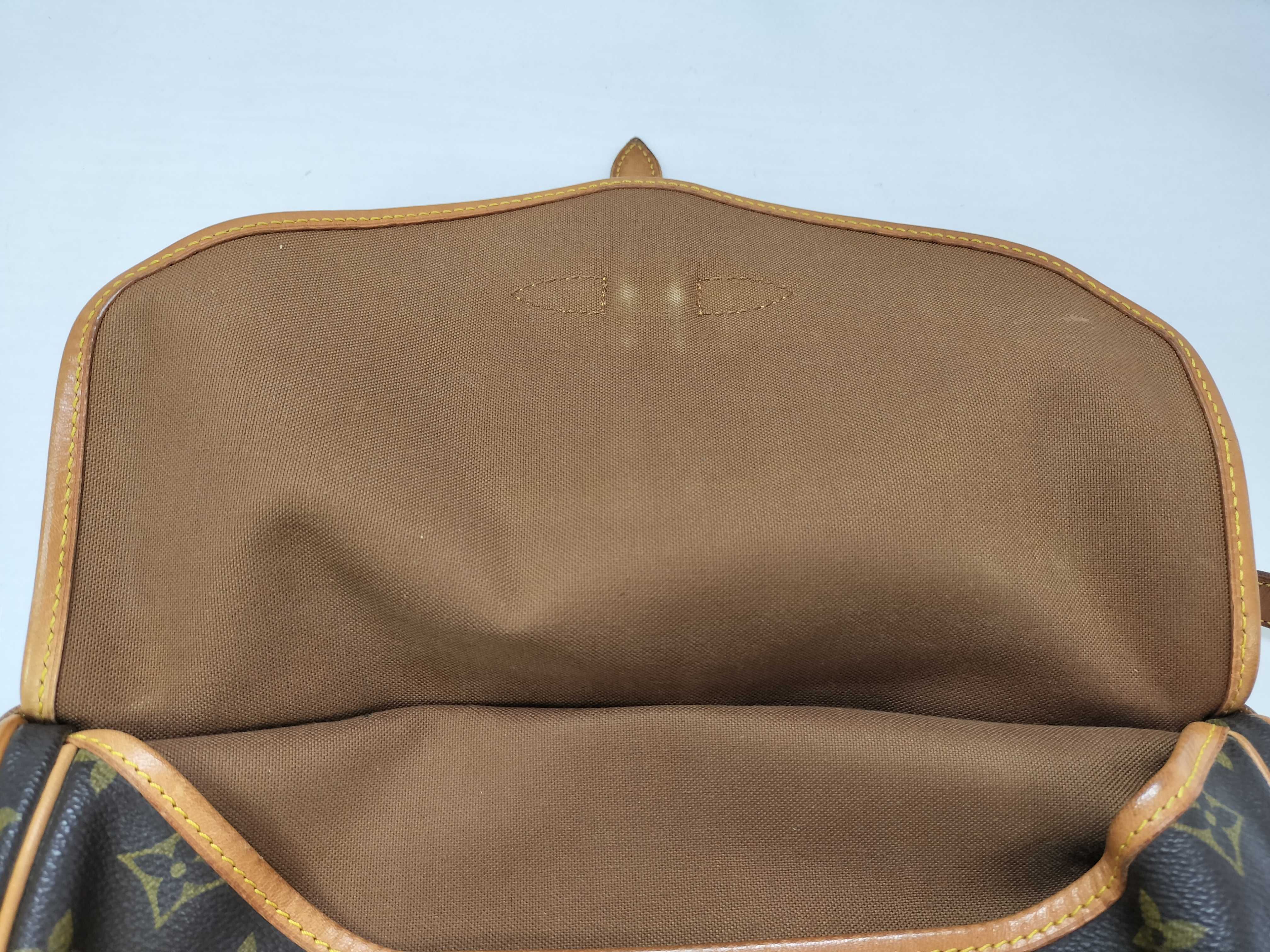 Monogram Saumur 30 M42256 AR0953 Shoulder Bag — view 10
