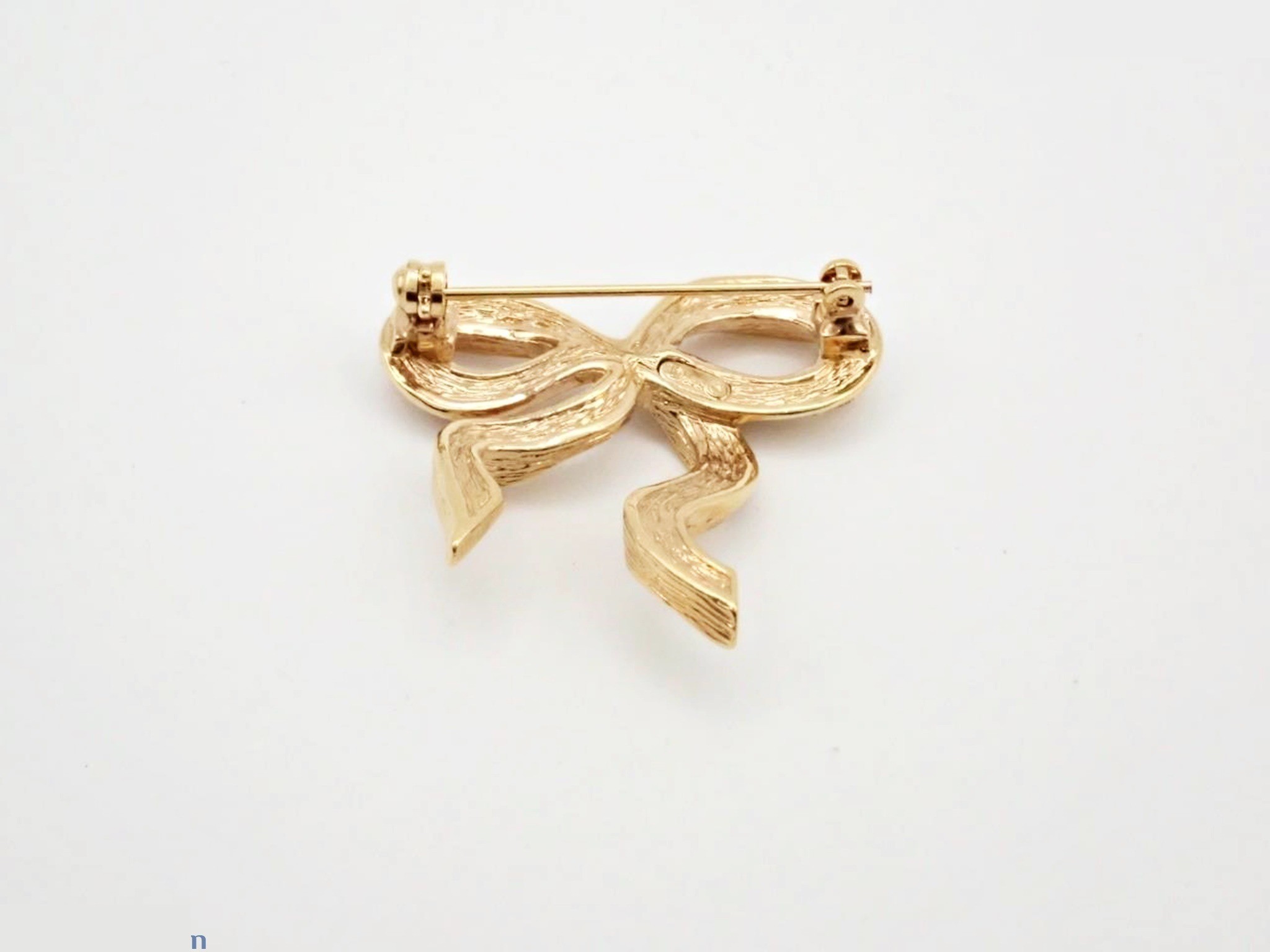 ribbon brooch — view 2