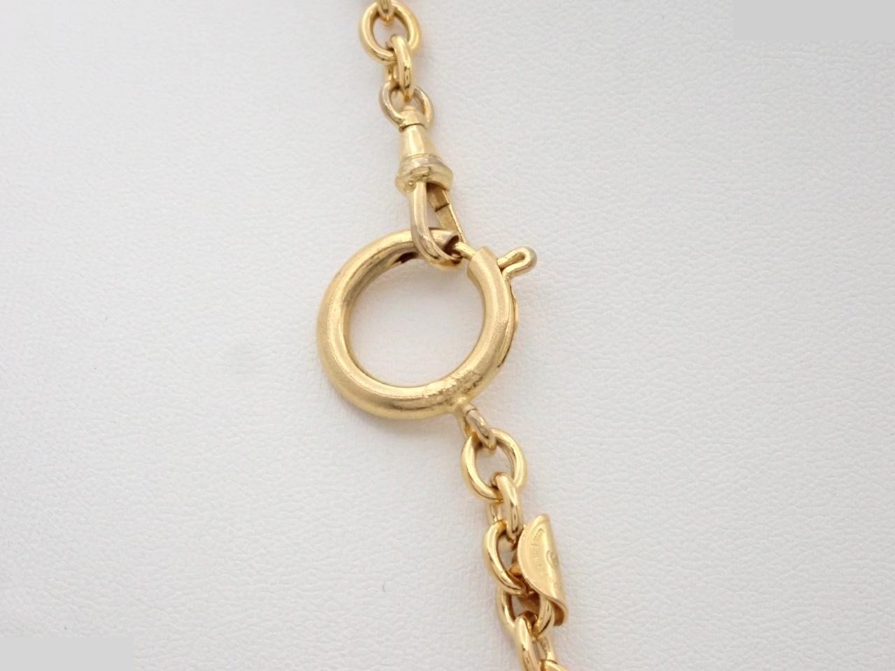 Logo necklace with engraved plate, gold, chain approximately 86cm. — view 2