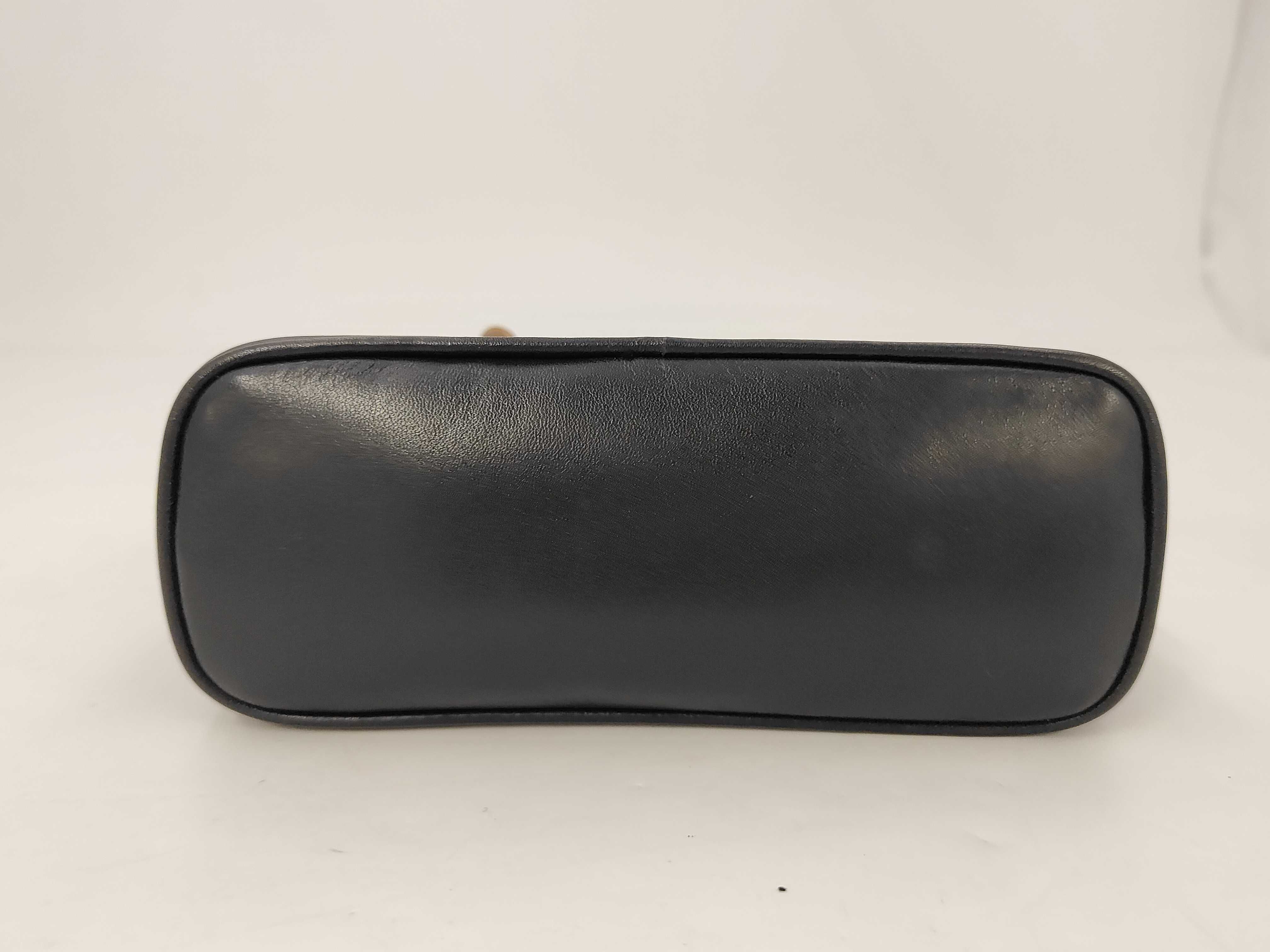 handbag — view 3