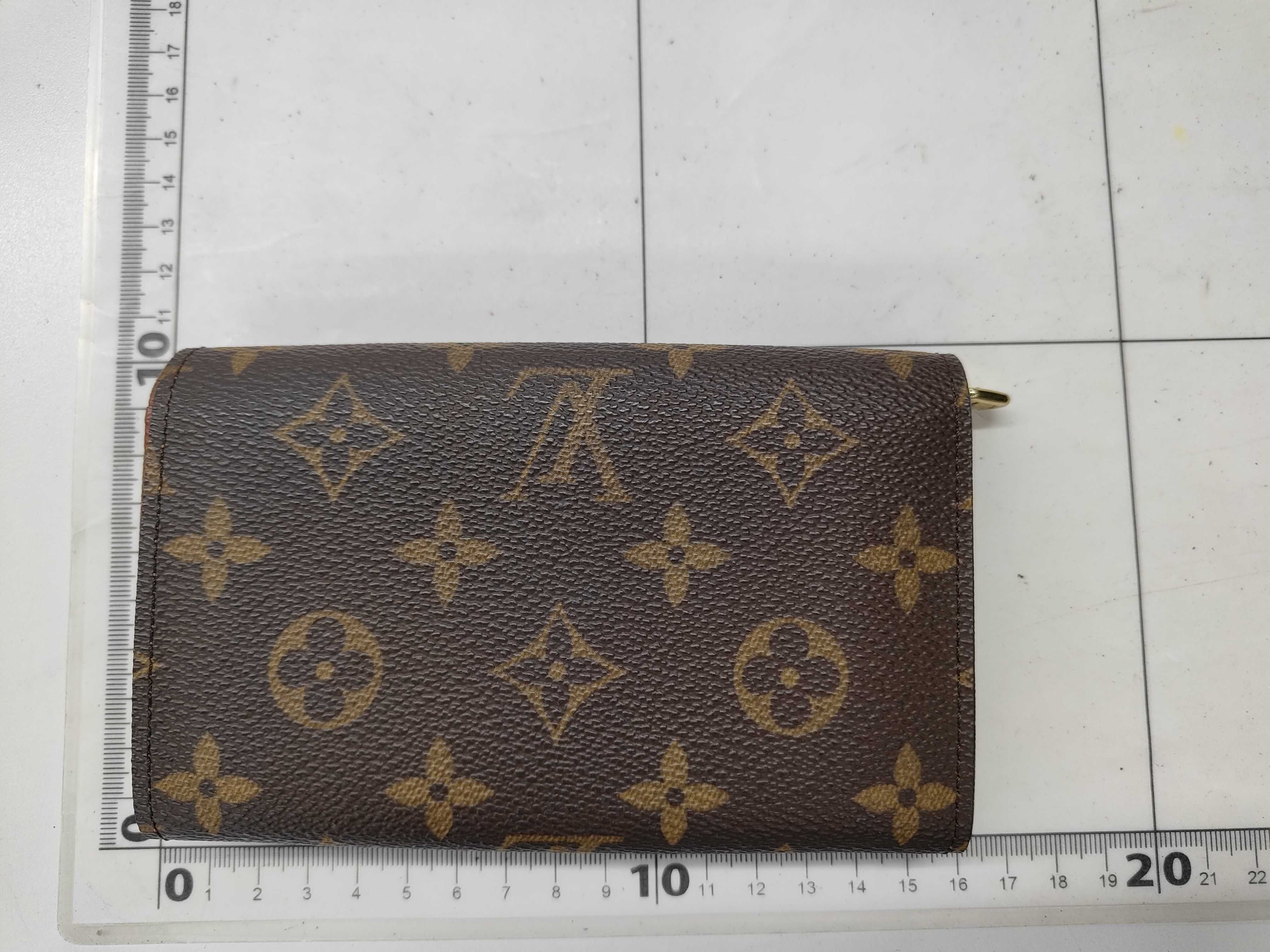 Monogram Portefeuille Trésor Wallet — view 2