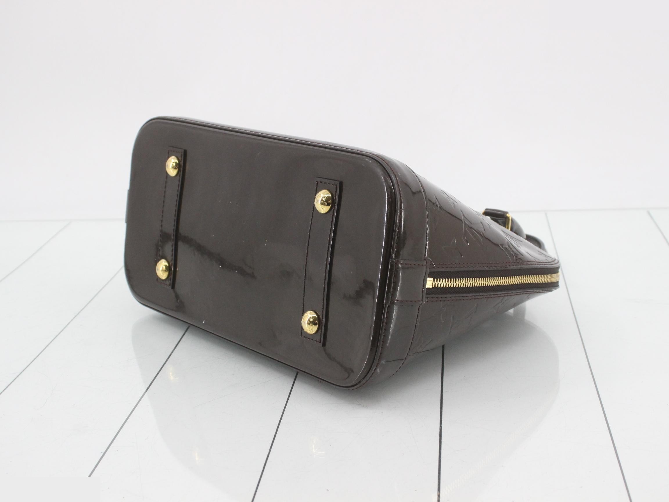 Alma PM Amarante with padlock, 2 keys, and clochette. — view 6