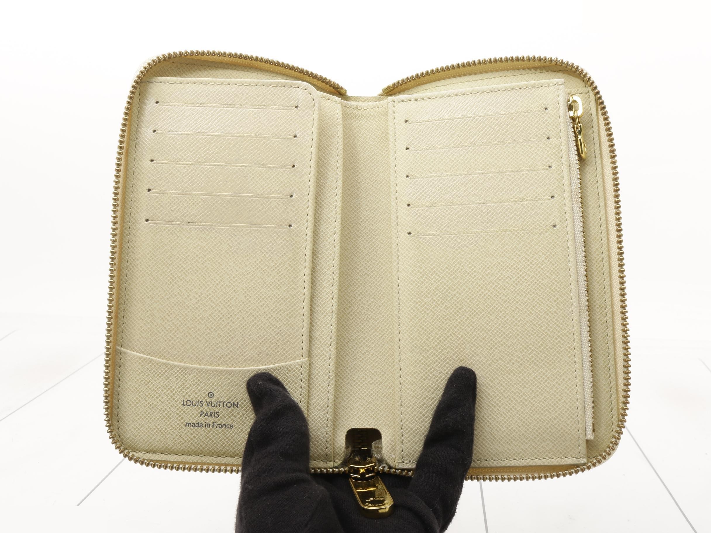 Zippy Compact Wallet — view 4