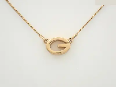Gold necklace, chain approximately 38cm