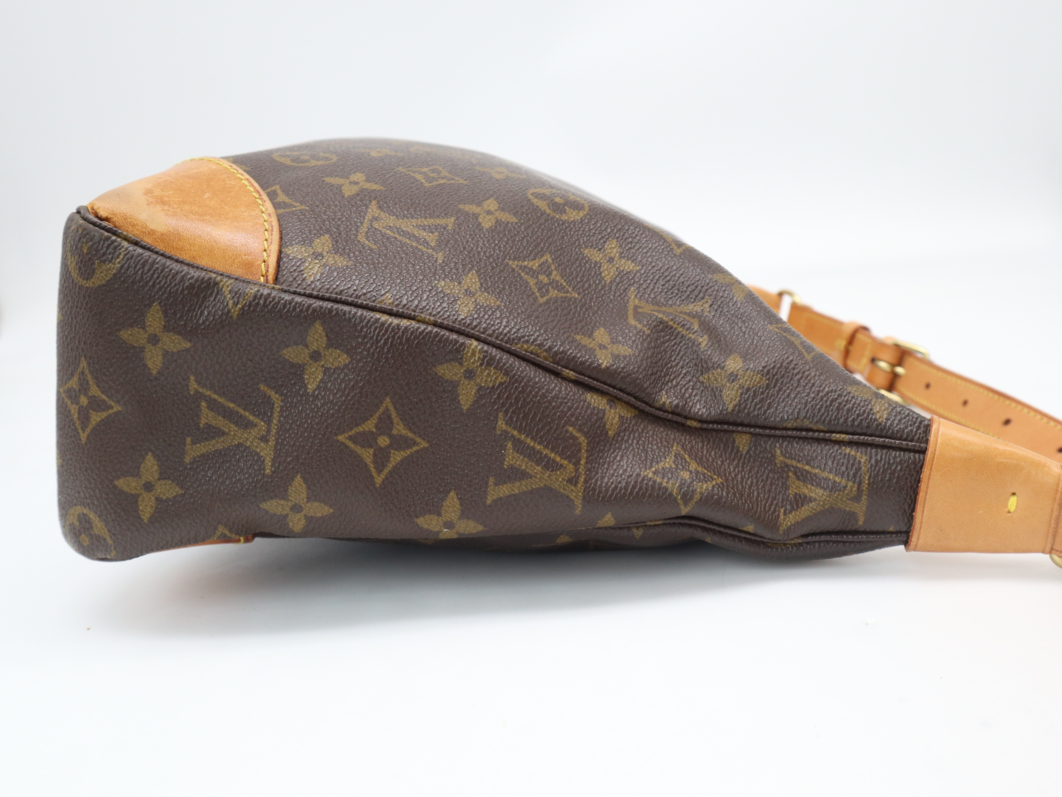 M51265 Monogram Boulogne 30 Shoulder Bag — view 4