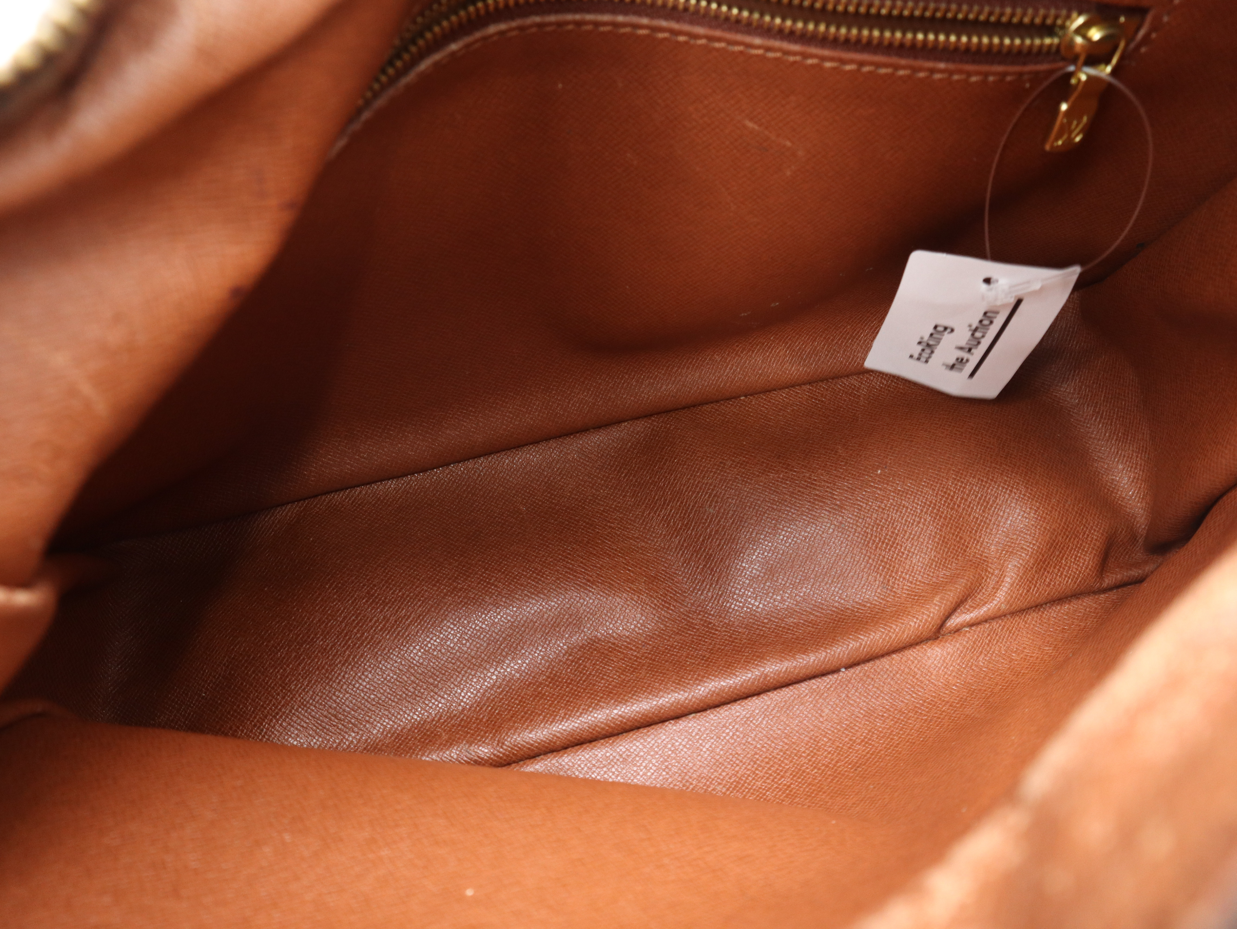M51265 Monogram Boulogne 30 Shoulder Bag — view 10