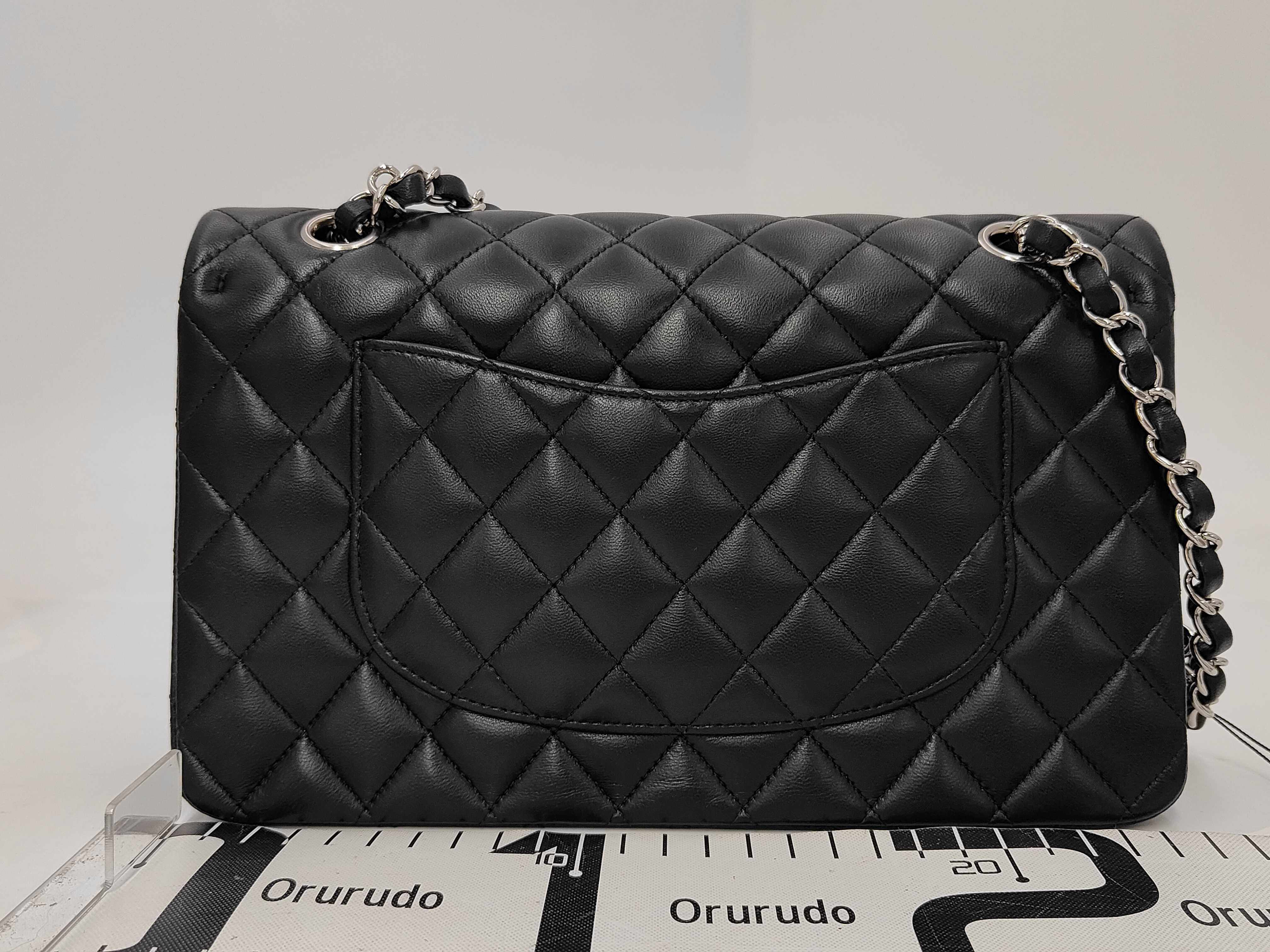 CF Black x Silver Quilted Lambskin Medium No. 28 with Card Shoulder Bag — view 2