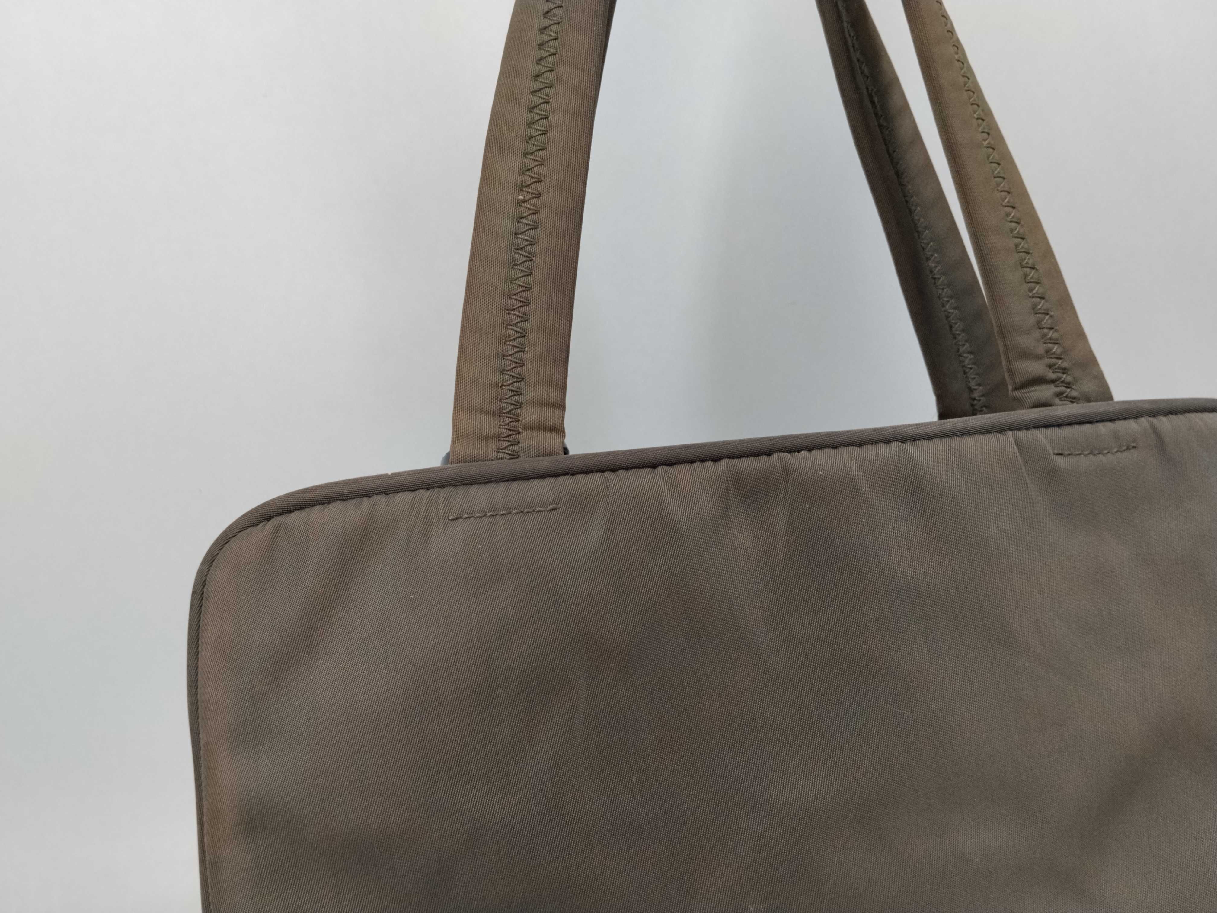 Nylon Handbag Khaki Tote Bag — view 3