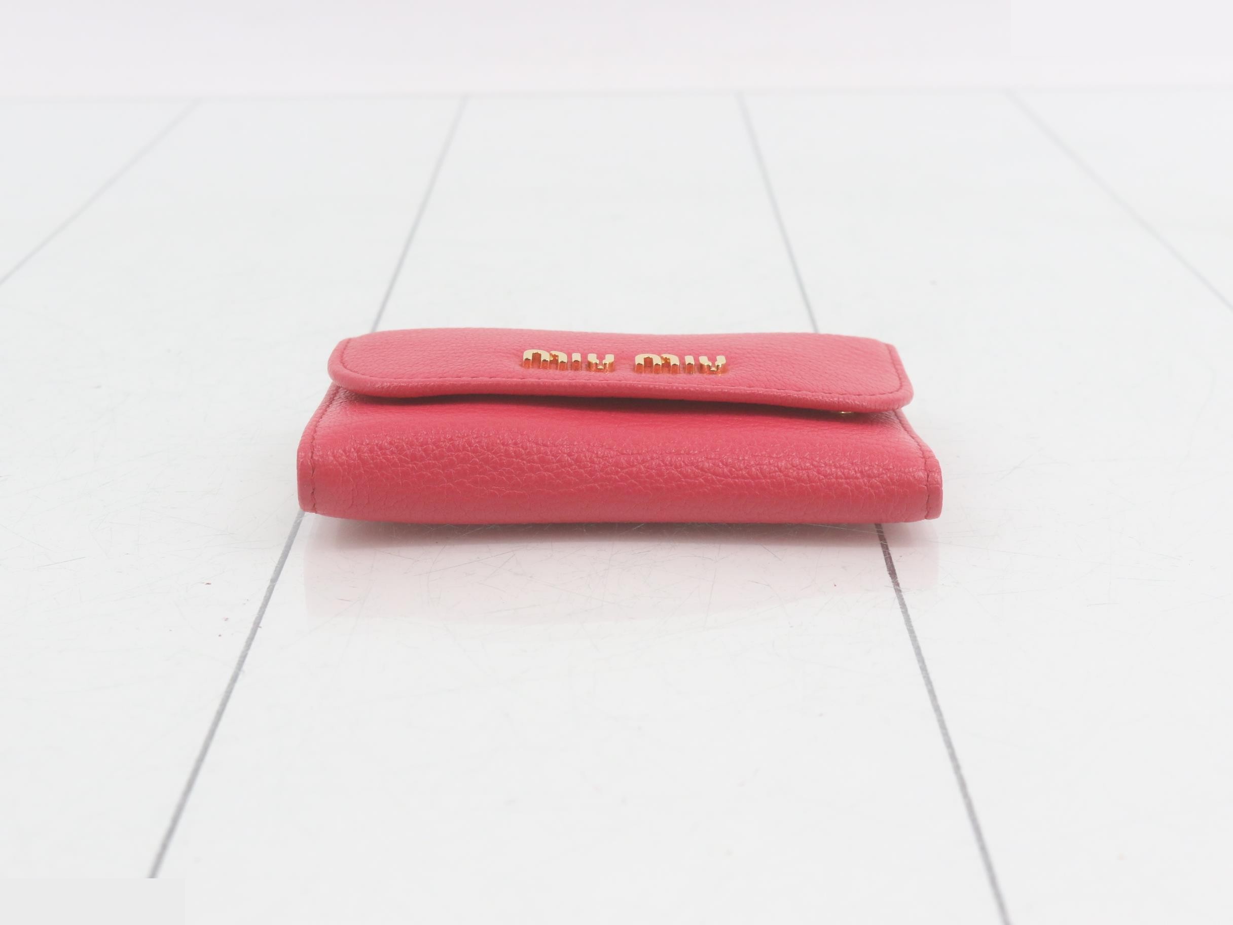 6-key case — view 3