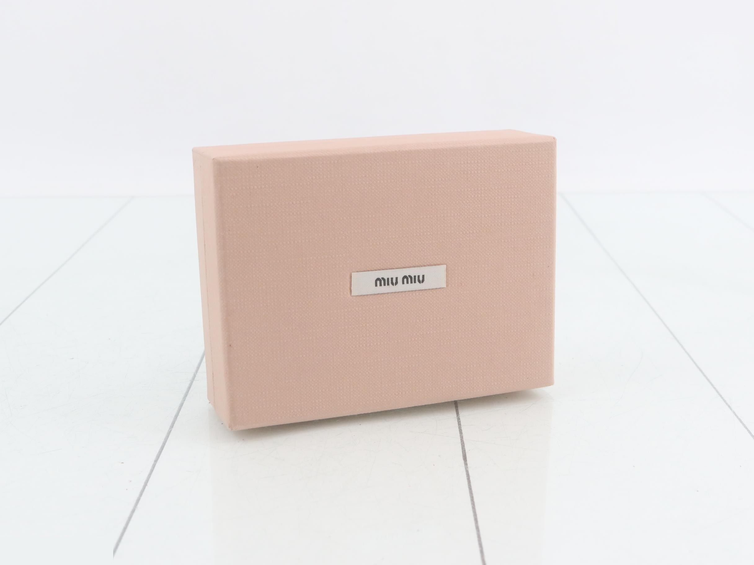 6-key case — view 5