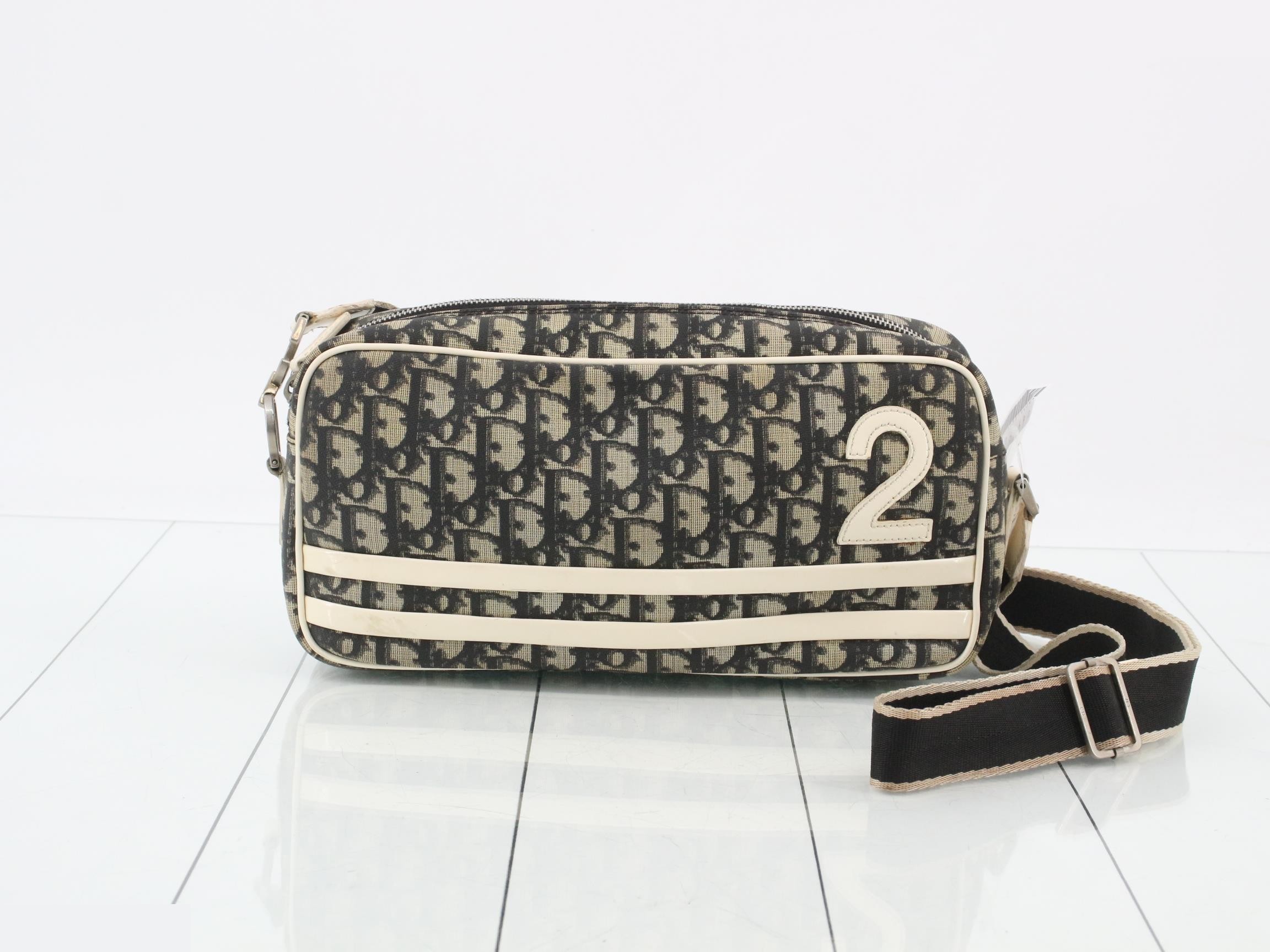 Trotter (Bag) Shoulder Bag, PVC, Black