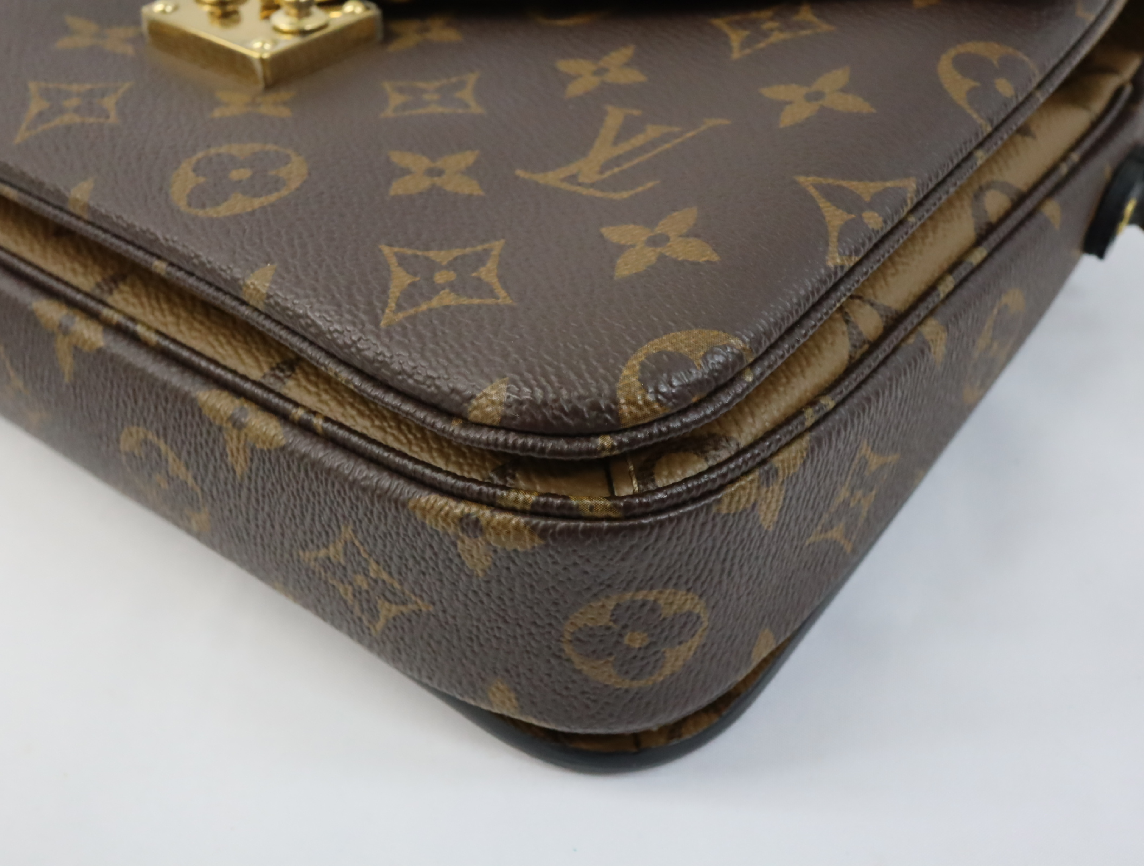 Monogram Reverse Pochette Metis MM M44876 Brown (RFID detected) Shoulder Bag — view 6