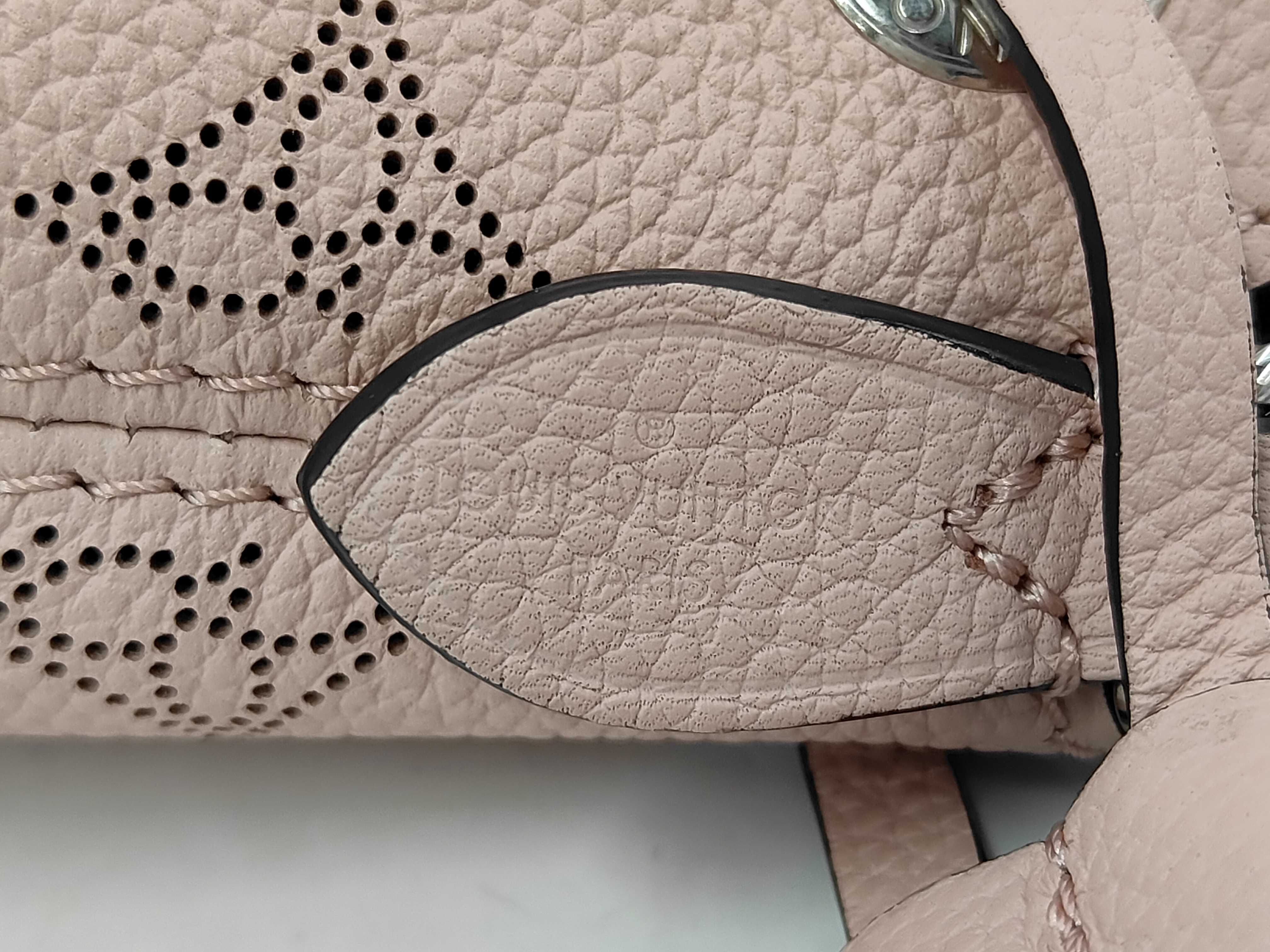 M57068 Bella Magnolia Mahina Shoulder Bag (RFID detected) — view 9
