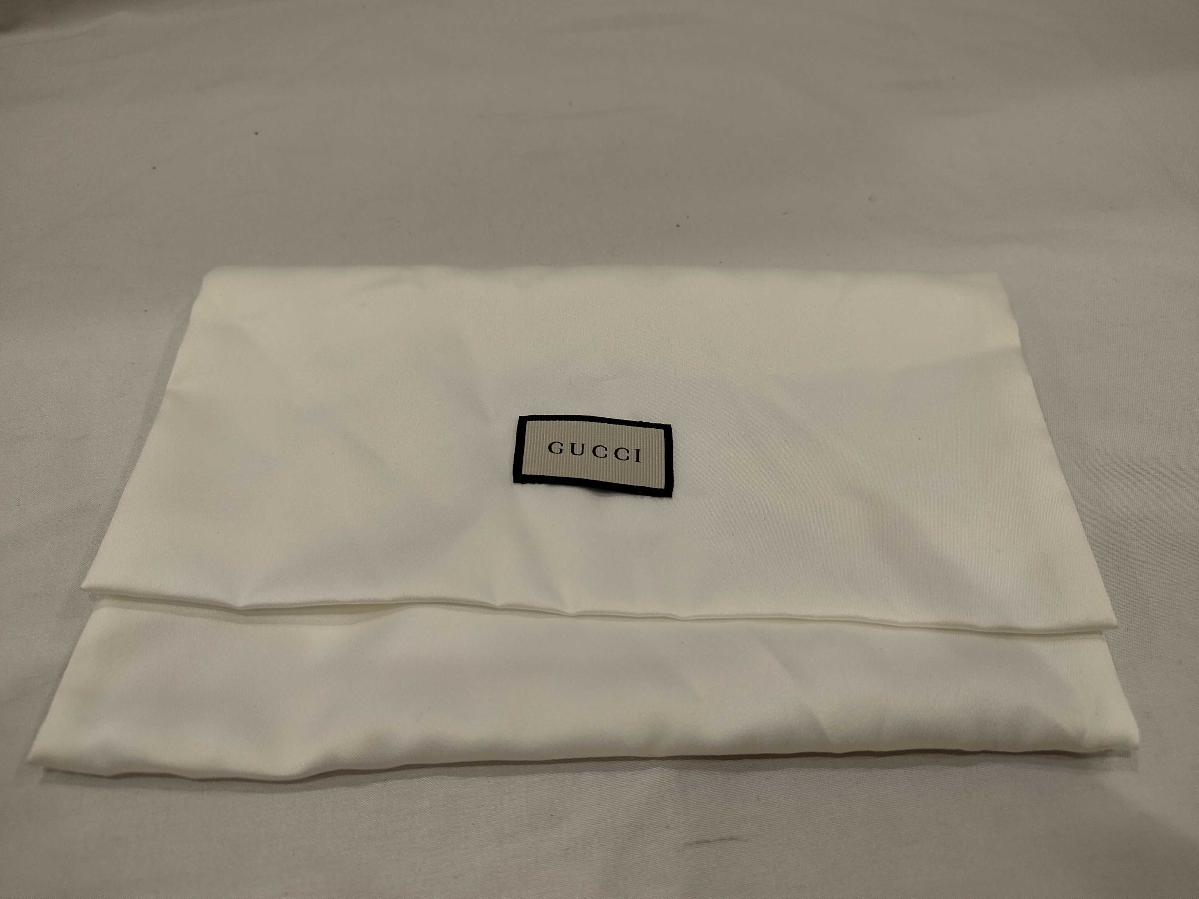212104.2149 Long Wallet — view 11