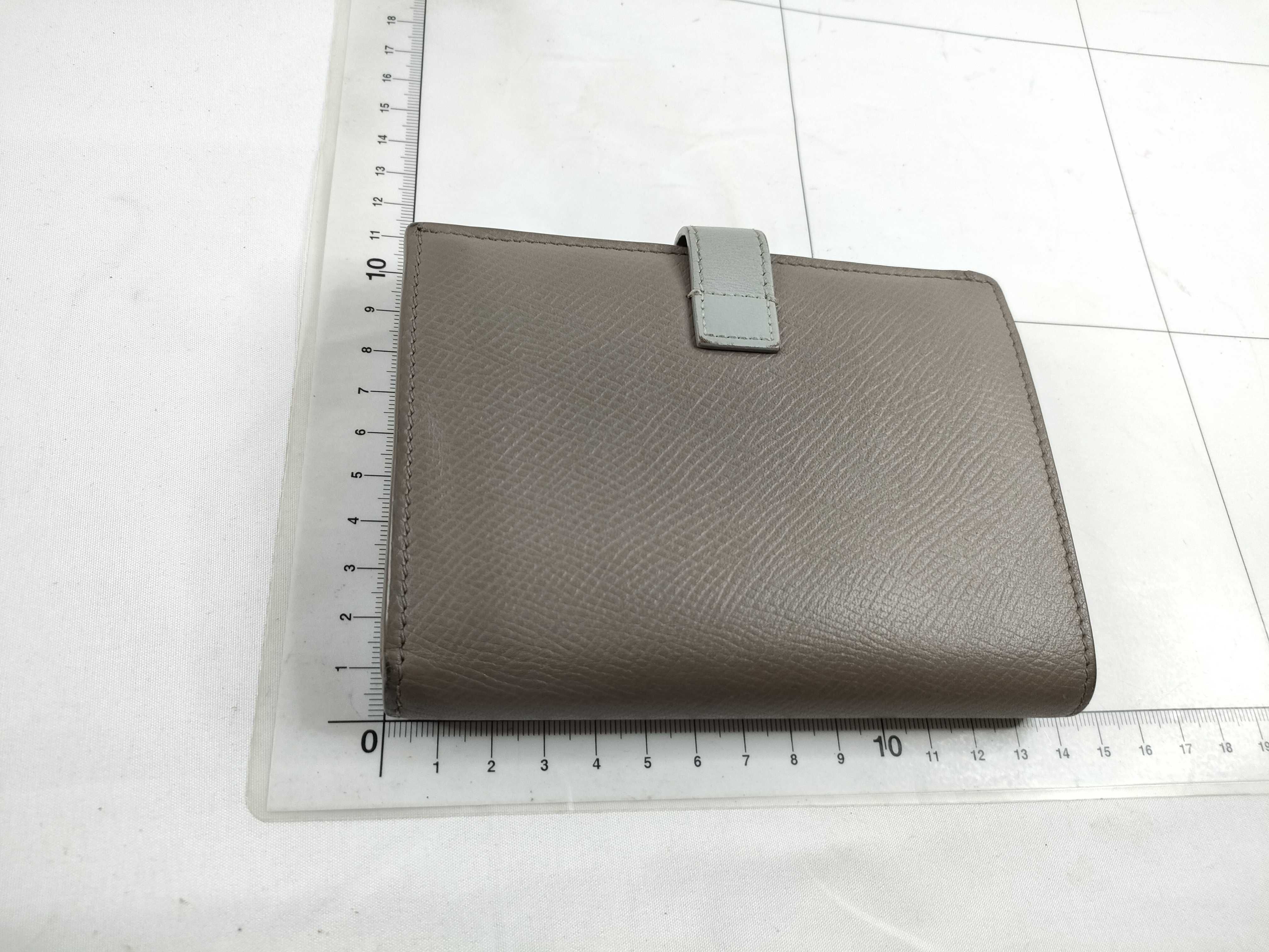 Medium Strap Wallet. Accessories: Box, dust bag, wallet. — view 2