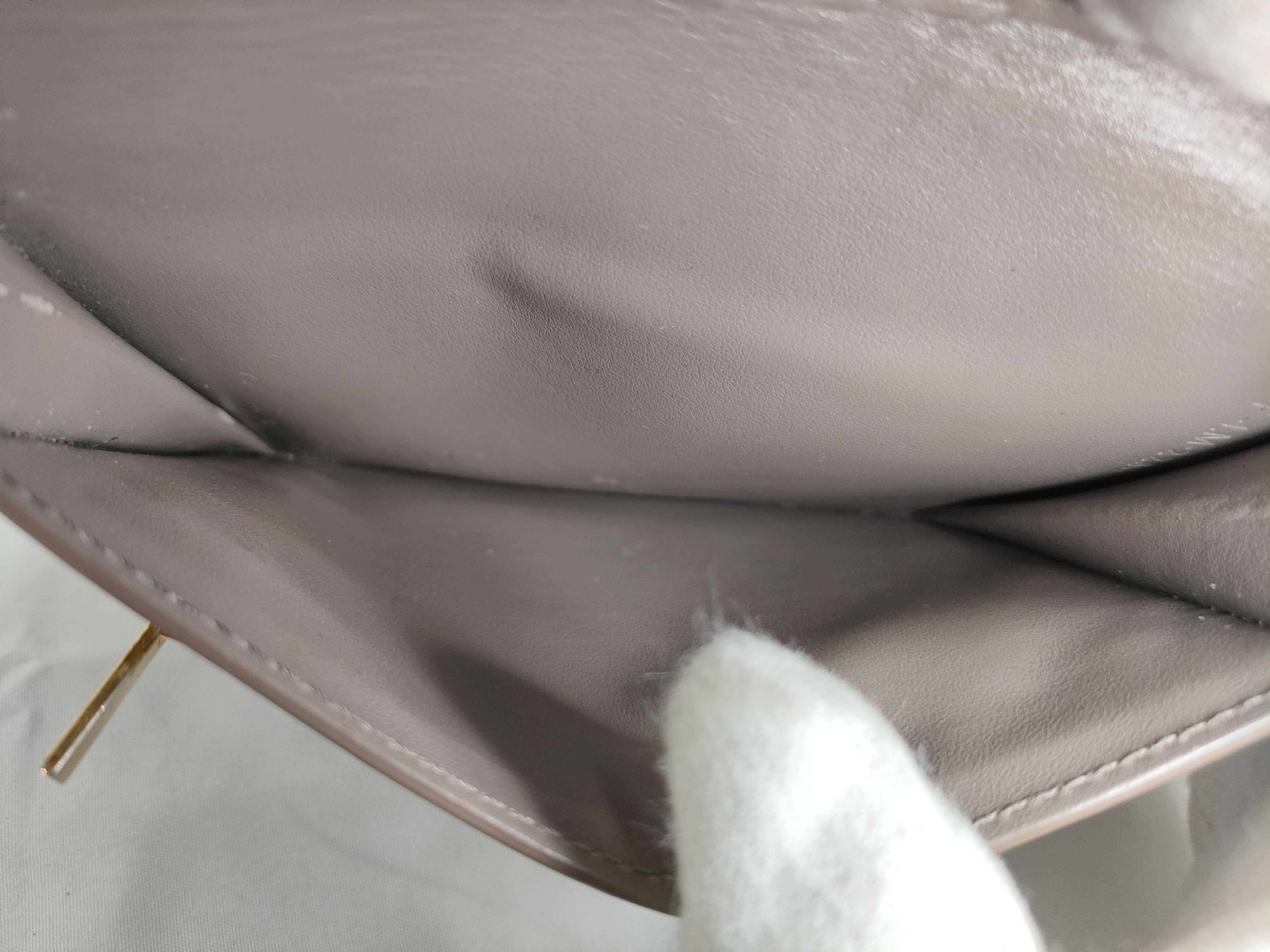 Medium Strap Wallet. Accessories: Box, dust bag, wallet. — view 12