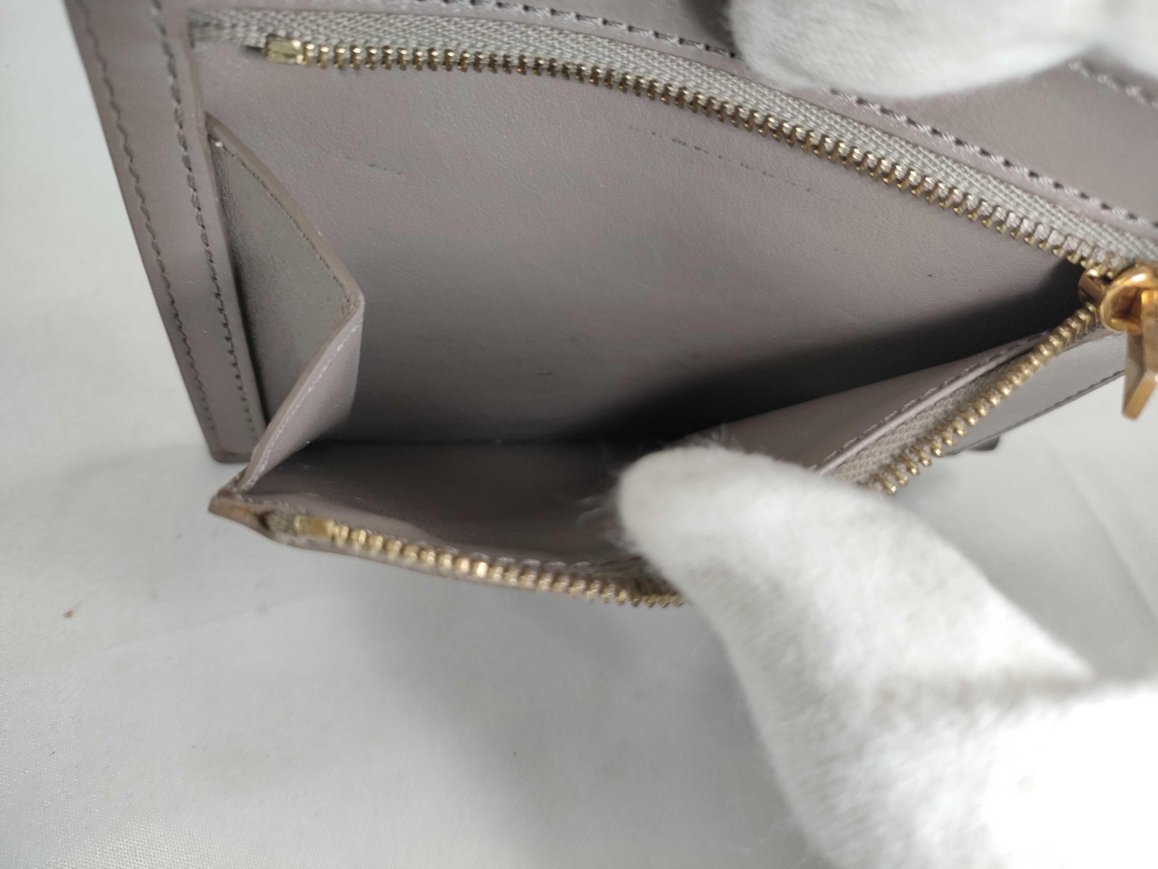 Medium Strap Wallet. Accessories: Box, dust bag, wallet. — view 13