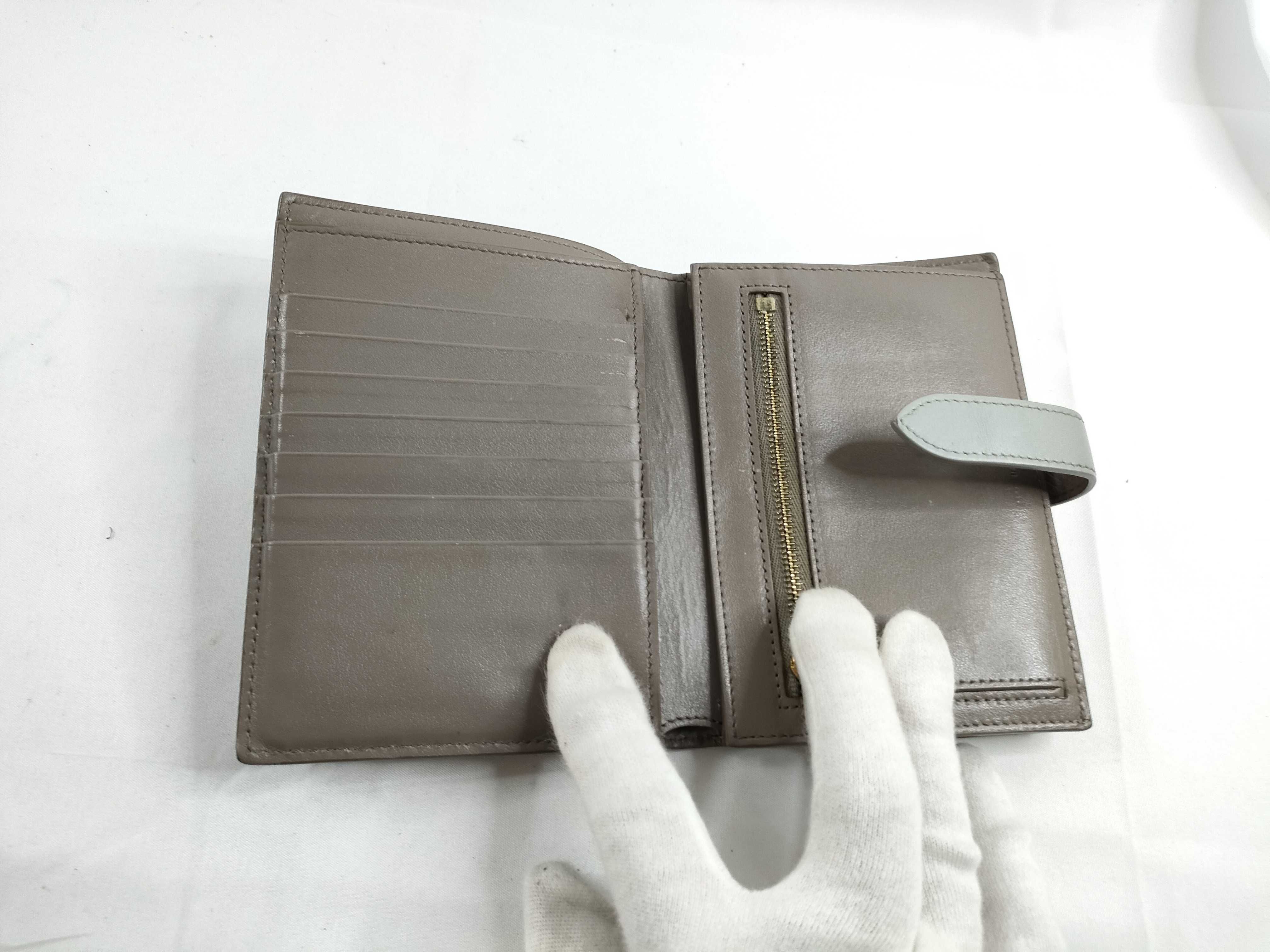 Medium Strap Wallet. Accessories: Box, dust bag, wallet. — view 8