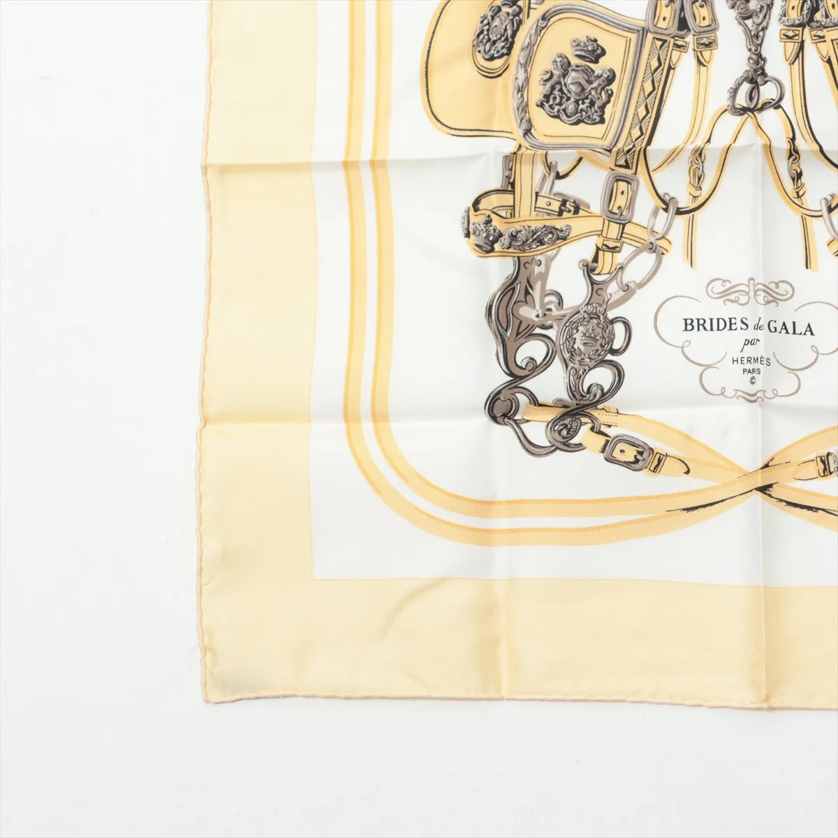 Carre 45 BRIDES de GALA Ceremony Bridle Scarf Silk Yellow — view 5