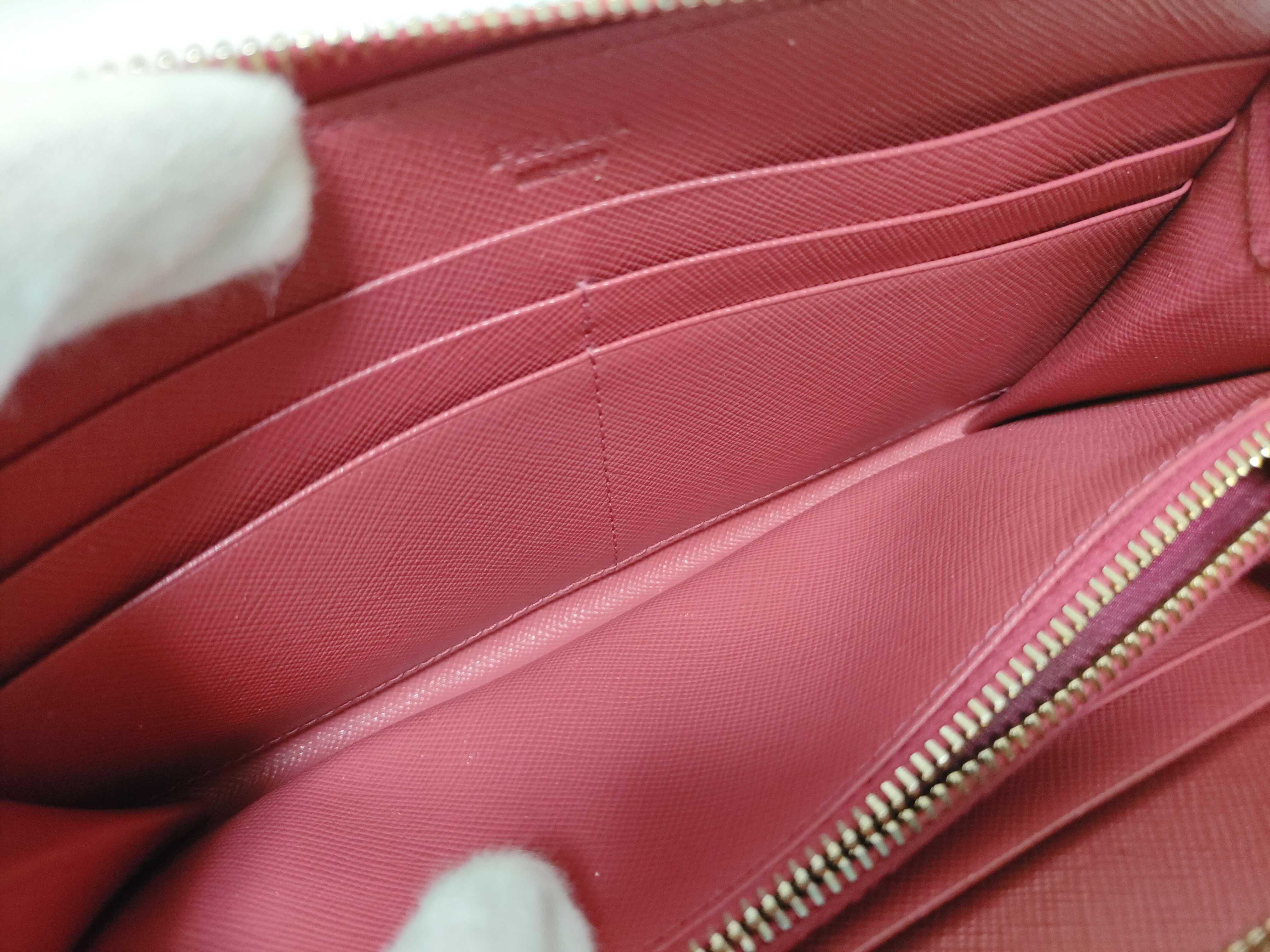 wallet — view 11